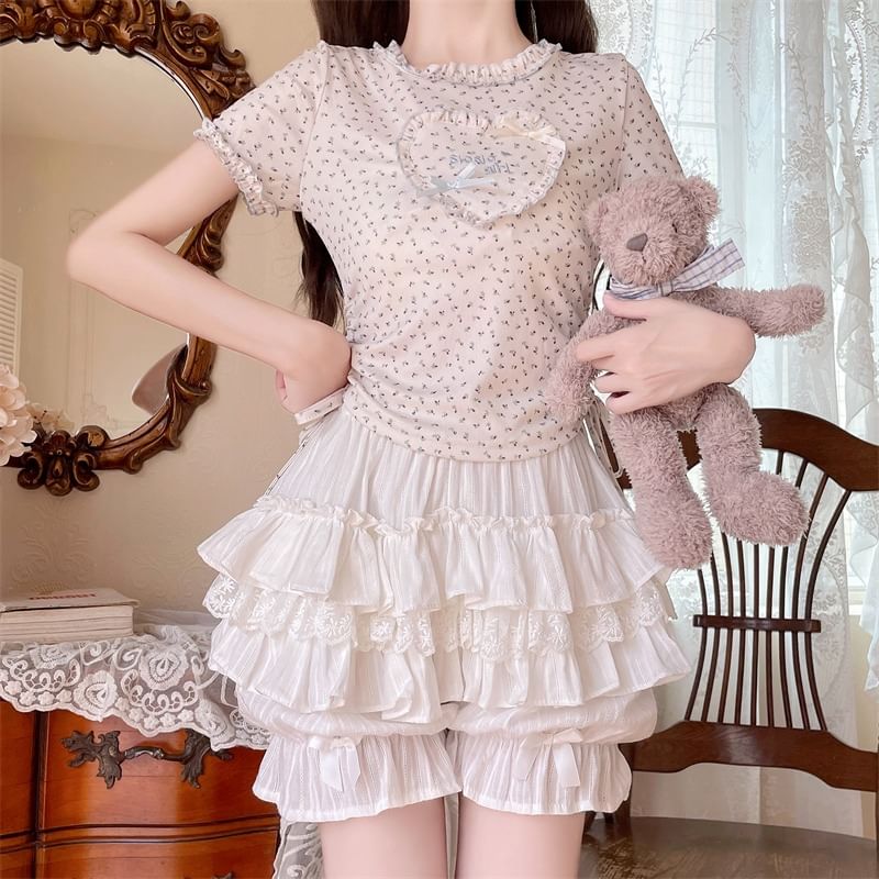 MELLO - Elastische taille, kanten paneel, strikaccent, gelaagde ruches, shorts