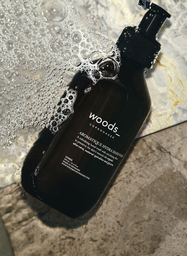 Woods Copenhagen RESTORING ANTIOXIDANT HAND LOTION - 200ML