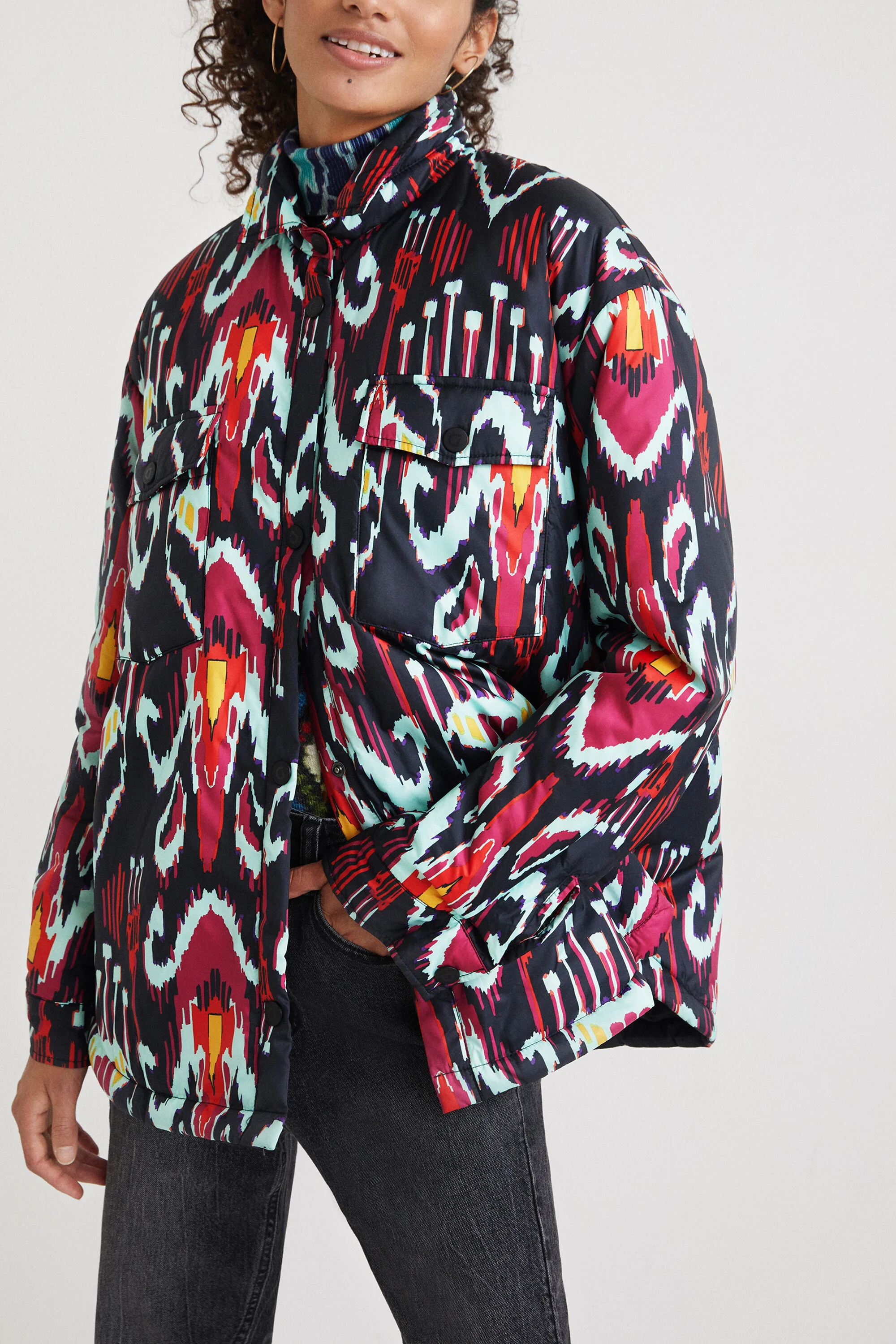 Sobretudo acolchoado estampado