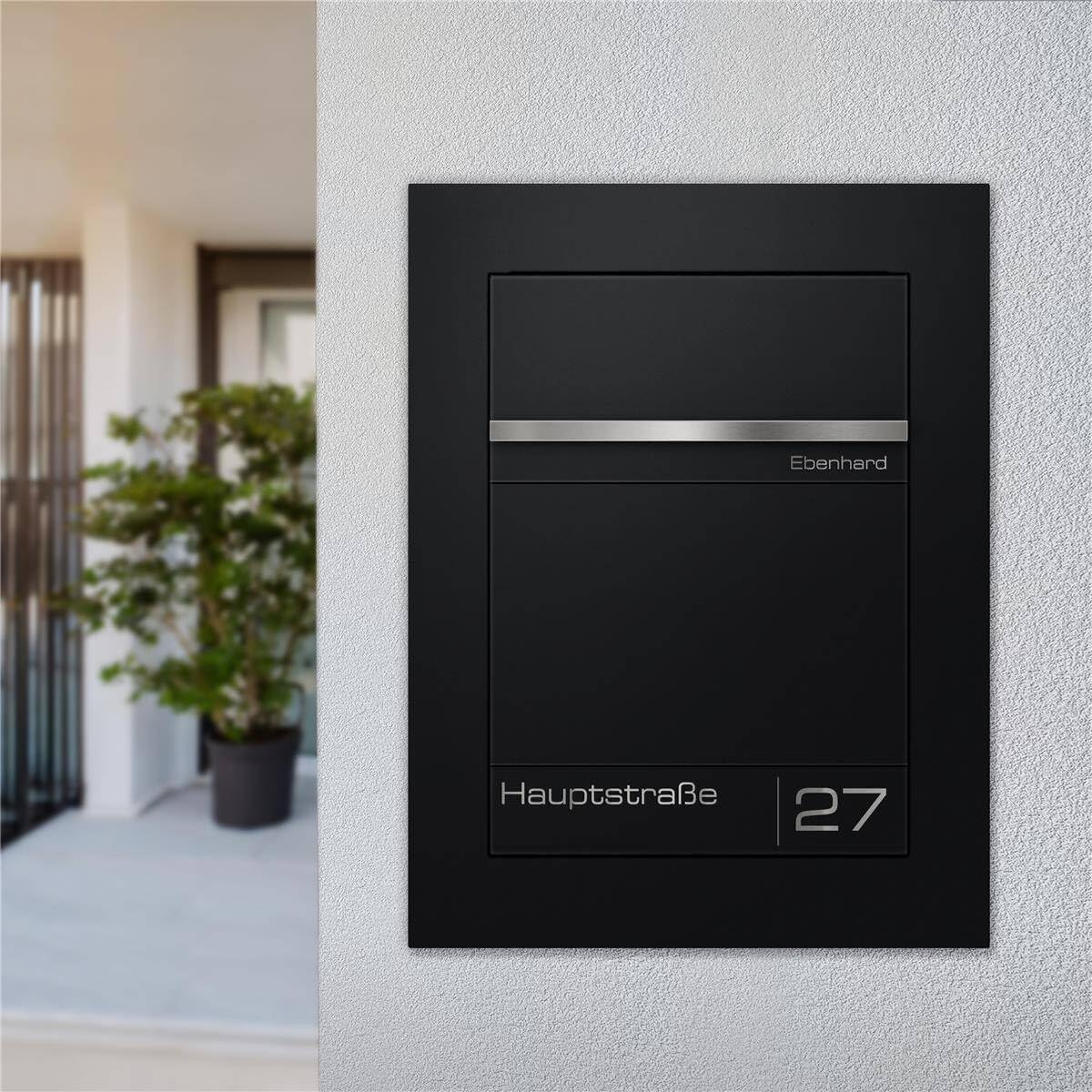 Metzler Unterputz Briefkasten Tiefschwarz RAL 9005 – Hochwertiger Einbaubriefkasten aus pulverbeschichtetem Stahl mit Lasergravur auf Edelstahl-Namensschild, flächenbündig, wetterfest, DIN A4