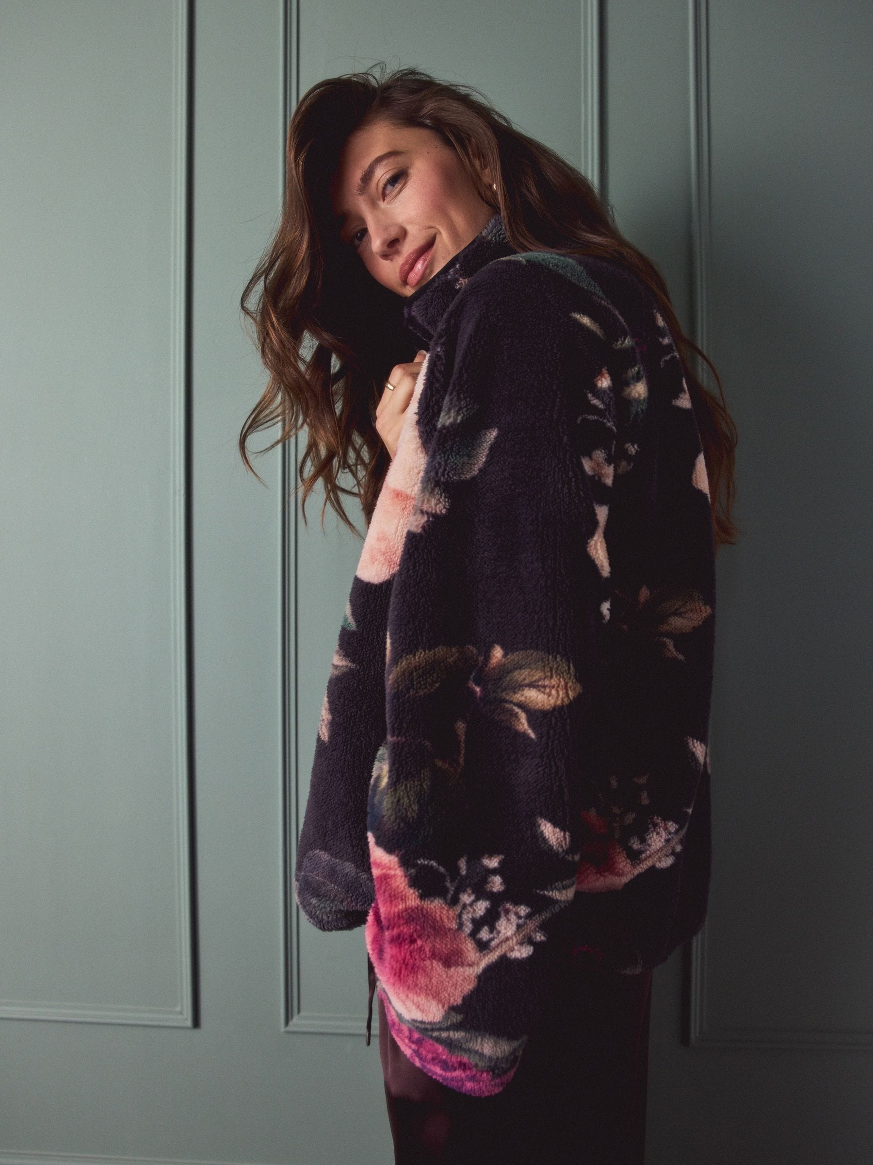 Zwart bloemenprint - Printed Borg Fleece Top