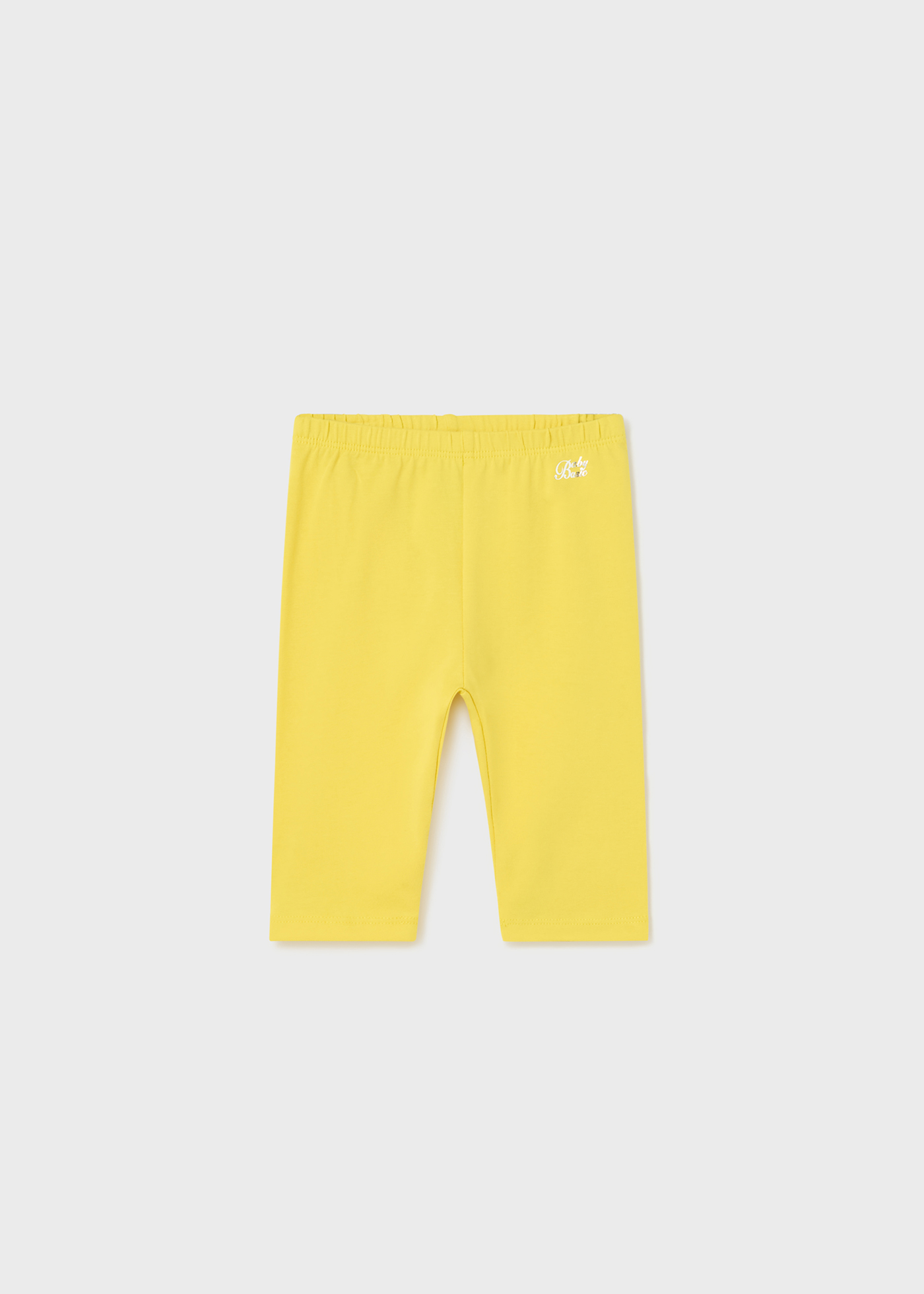 Calças legging curtas básicas para bebês, feitas de algodão sustentável.