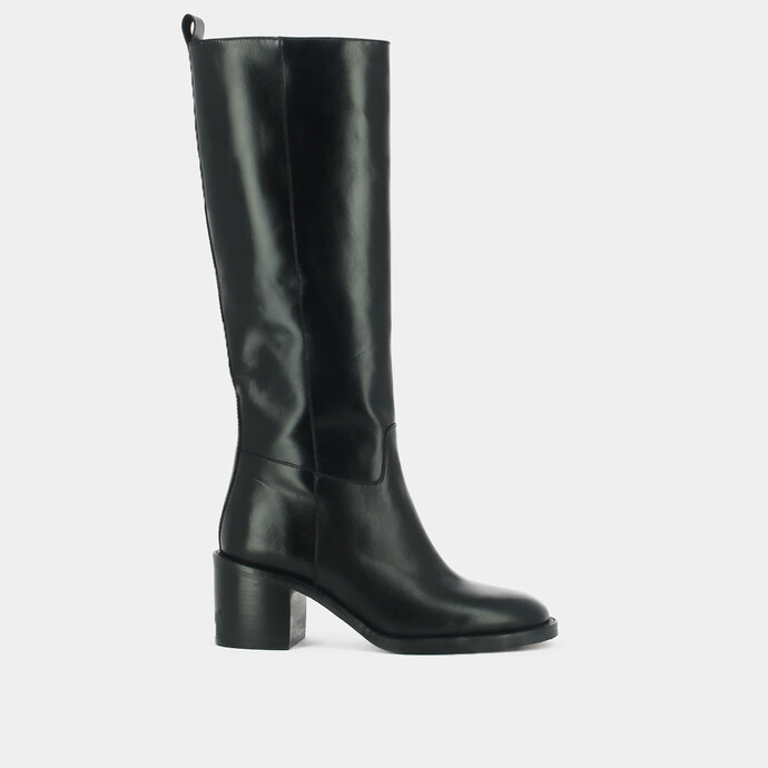 Bottes hautes à talons  en cuir noir
