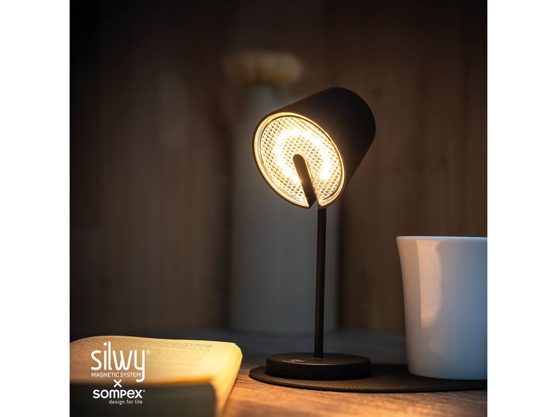 Silwy Magnet-Leuchte Portofino Black inkl. Platzset und Pad Schwenkbare Tisch- und Wandleuchte mit innovativer Magnetlösung