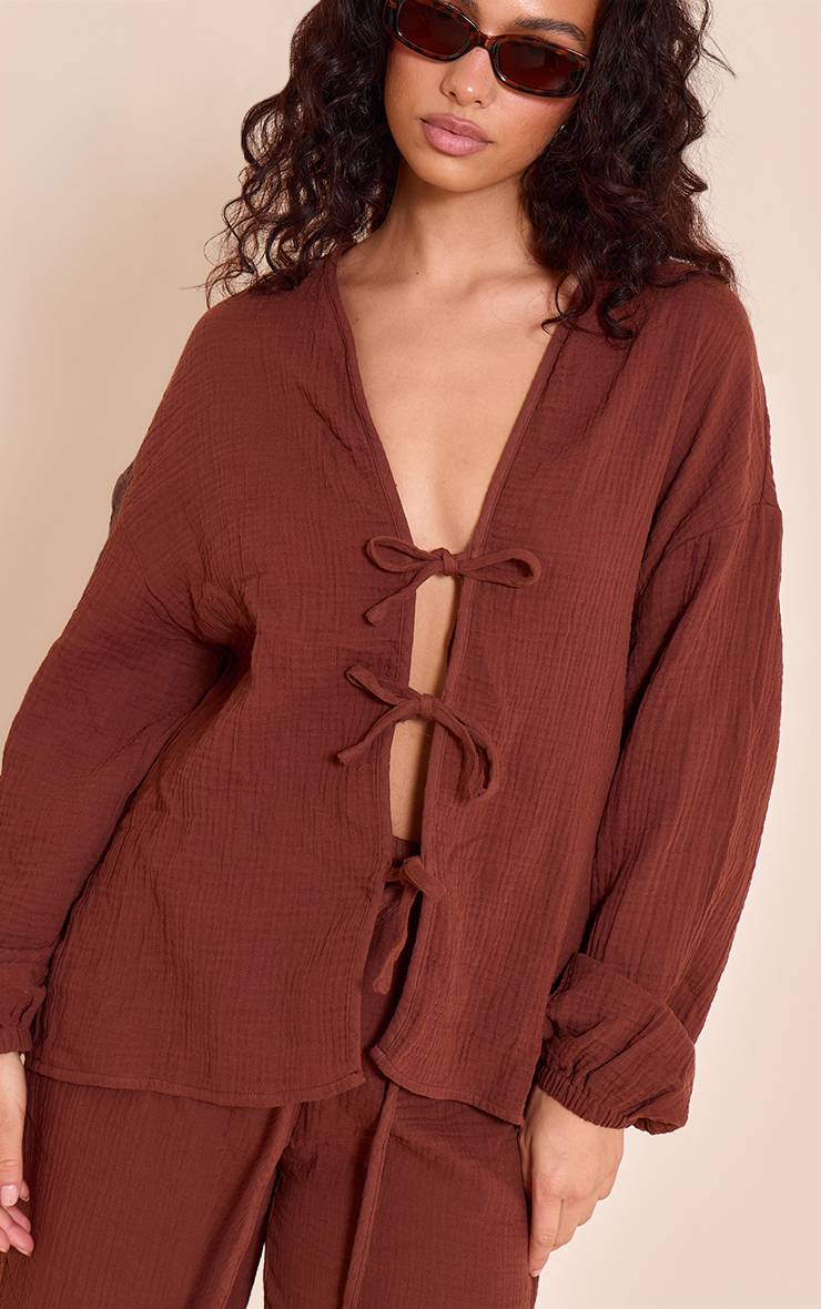 Marron Foncé Chemise Texturée Effet Gaze À Nouer Devant
