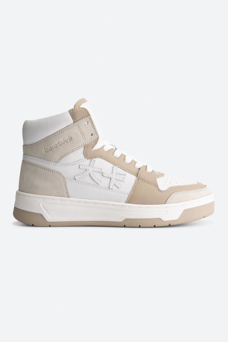 be:at:  Kobe Sneaker