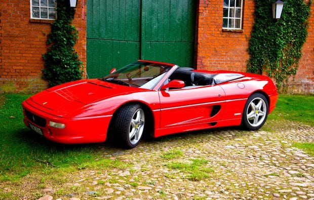 Ferrari selber fahren in Bad Zwischenahn als Geschenk|mydays