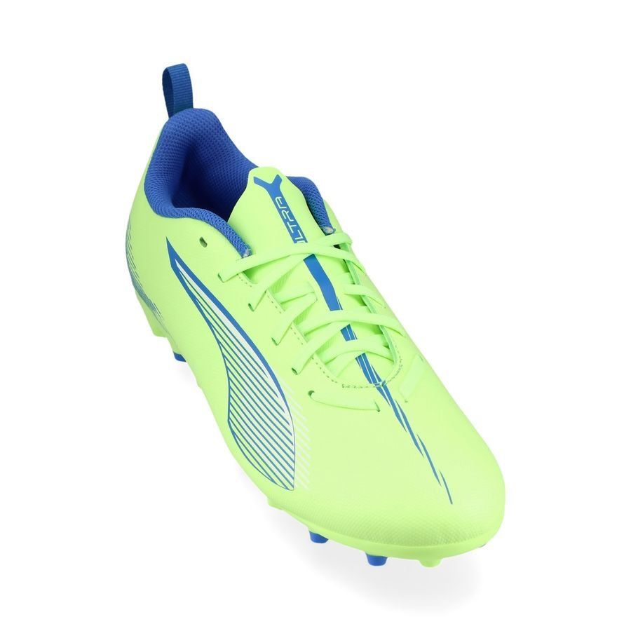 PUMA Ultra 5 Play MG Lights Out - Fizzy Apple/Blanc/Bleu Enfant