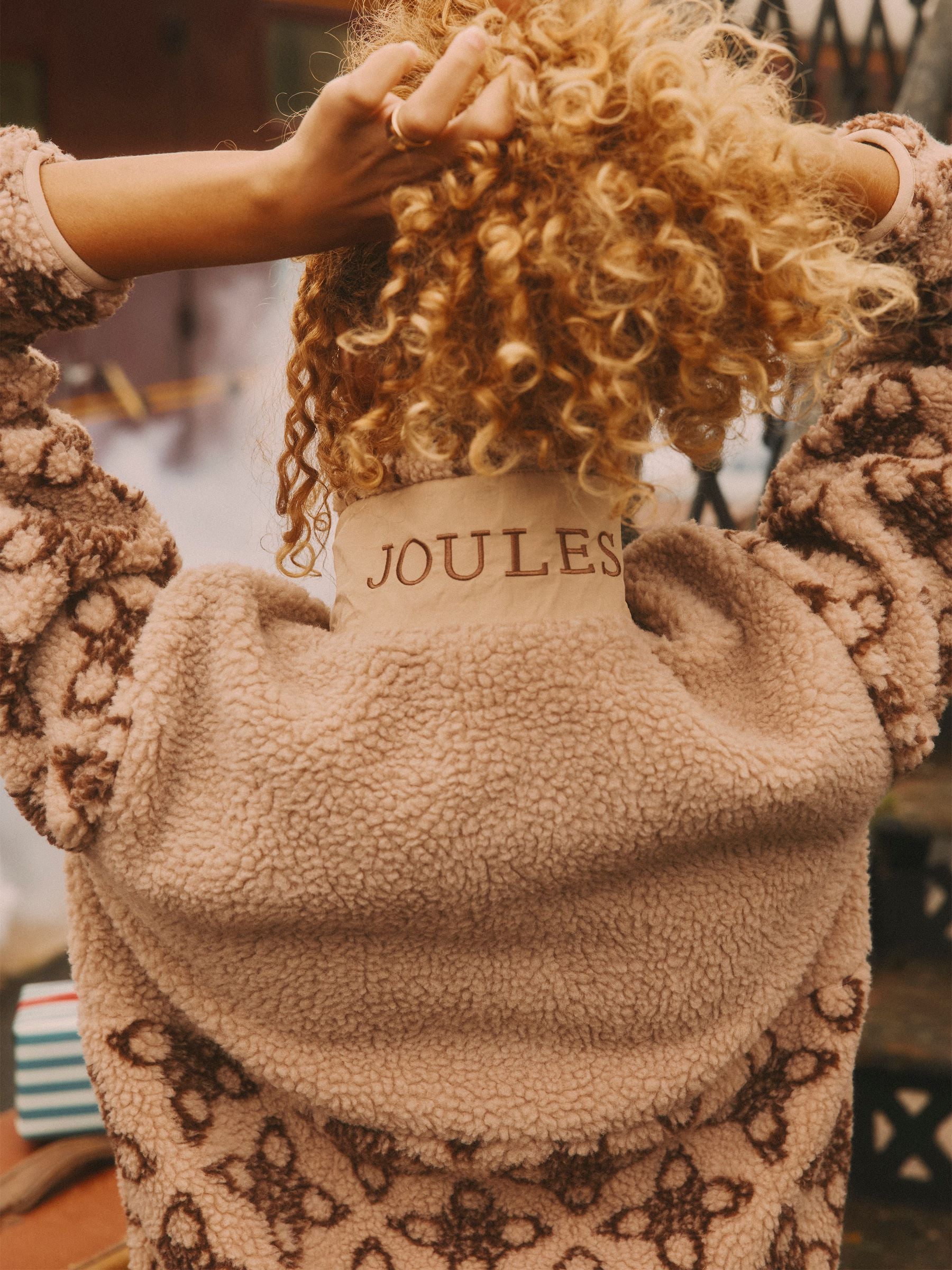 Neutrale iconenprint - Joules Lottie borg fleece met ritssluiting