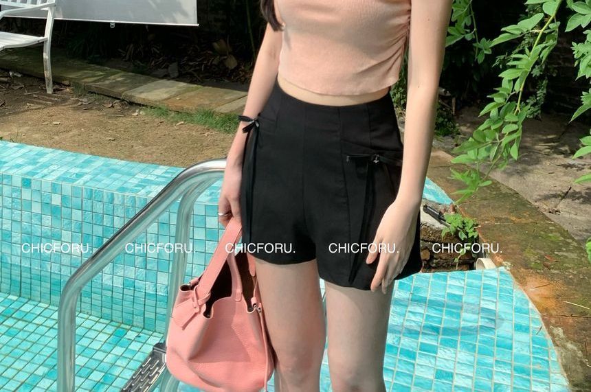 Magimomo - Korte mouwen, geplooide gebreide crop top met mockneck en effen kleur