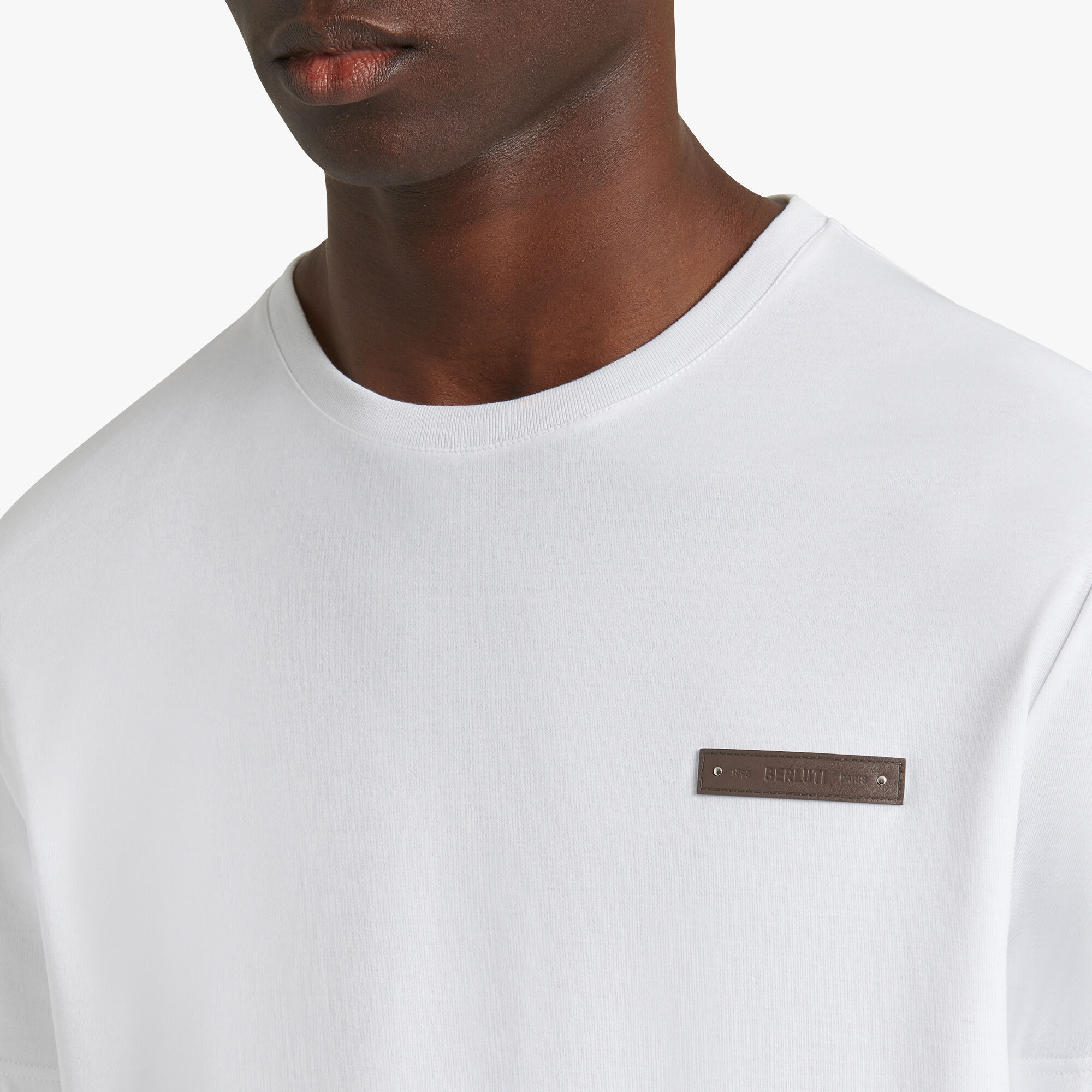 T-Shirt Avec Detail En Cuir
