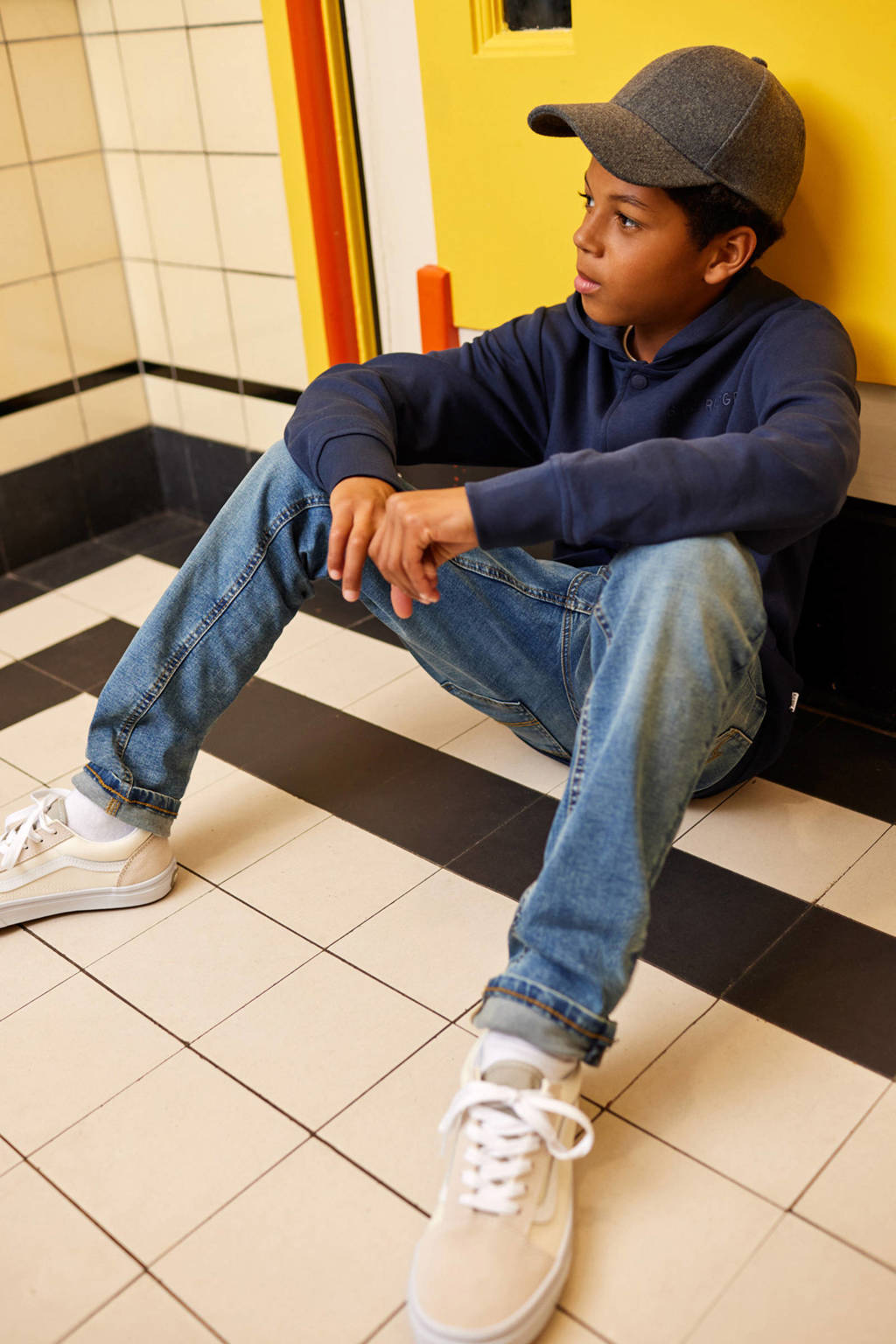 WE Fashion tapered fit jeans bright blue denim