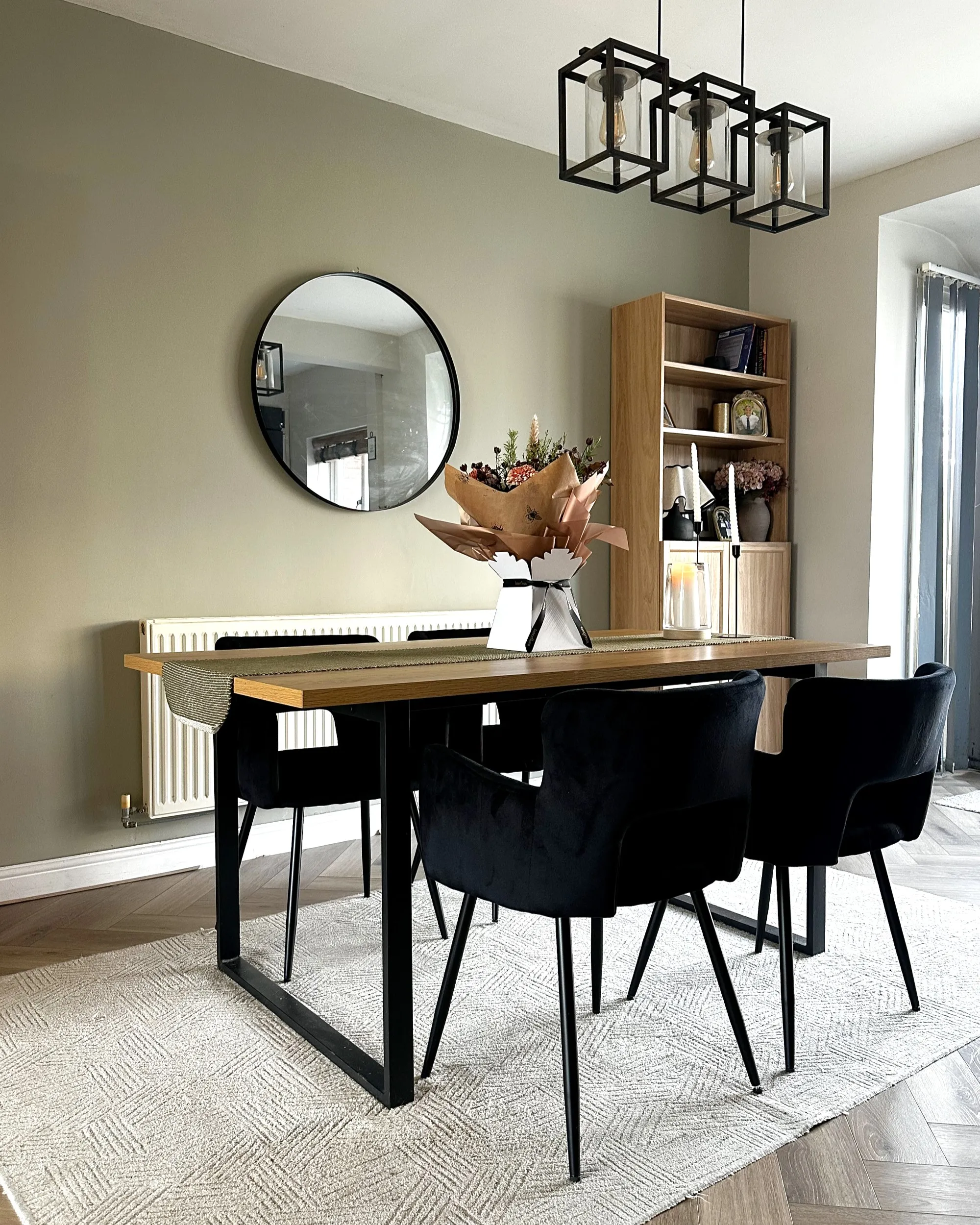 Set van 2 eetkamerstoelen SANILAC Fluweel Zwart