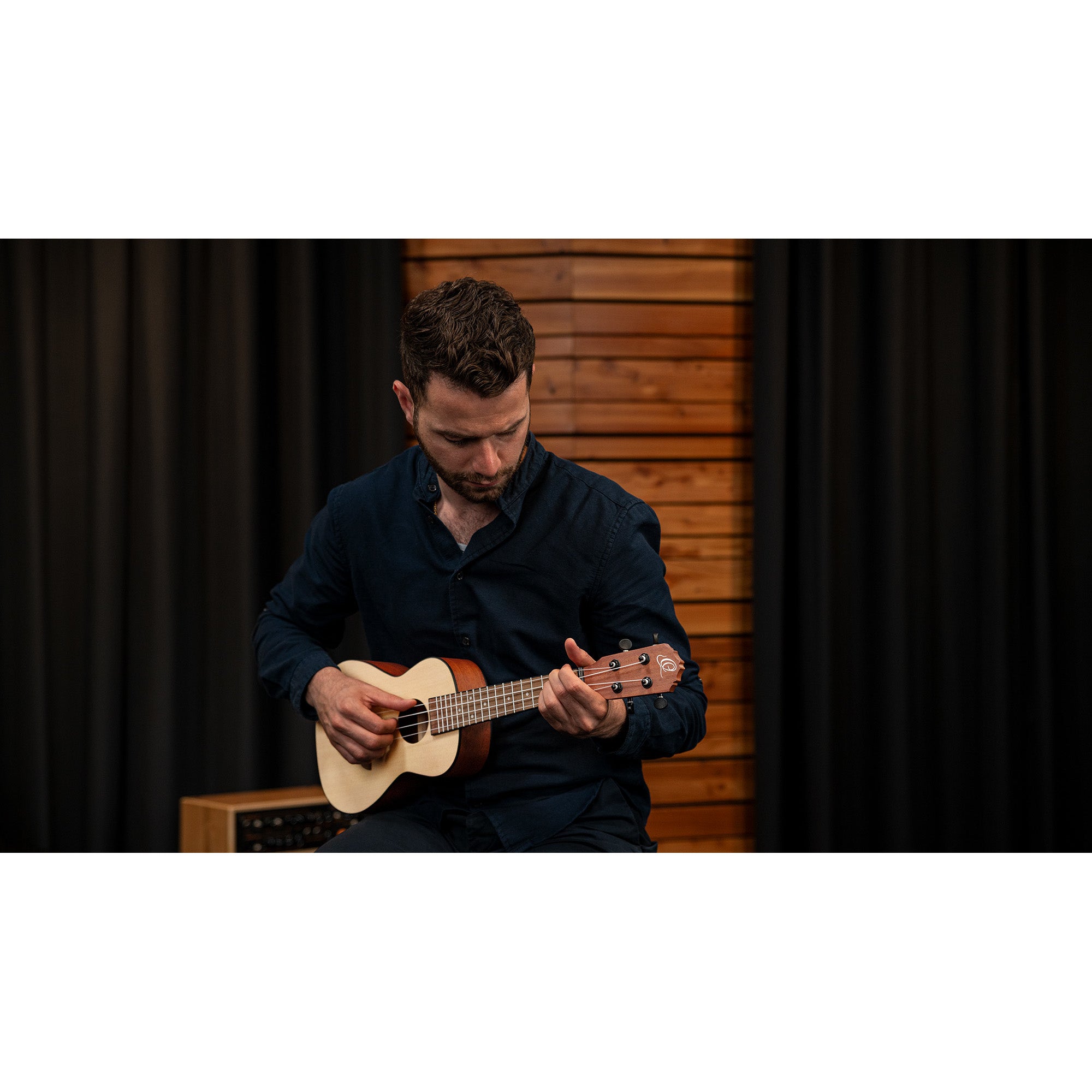 Ortega Bonfire Series RU4 concert ukelele
