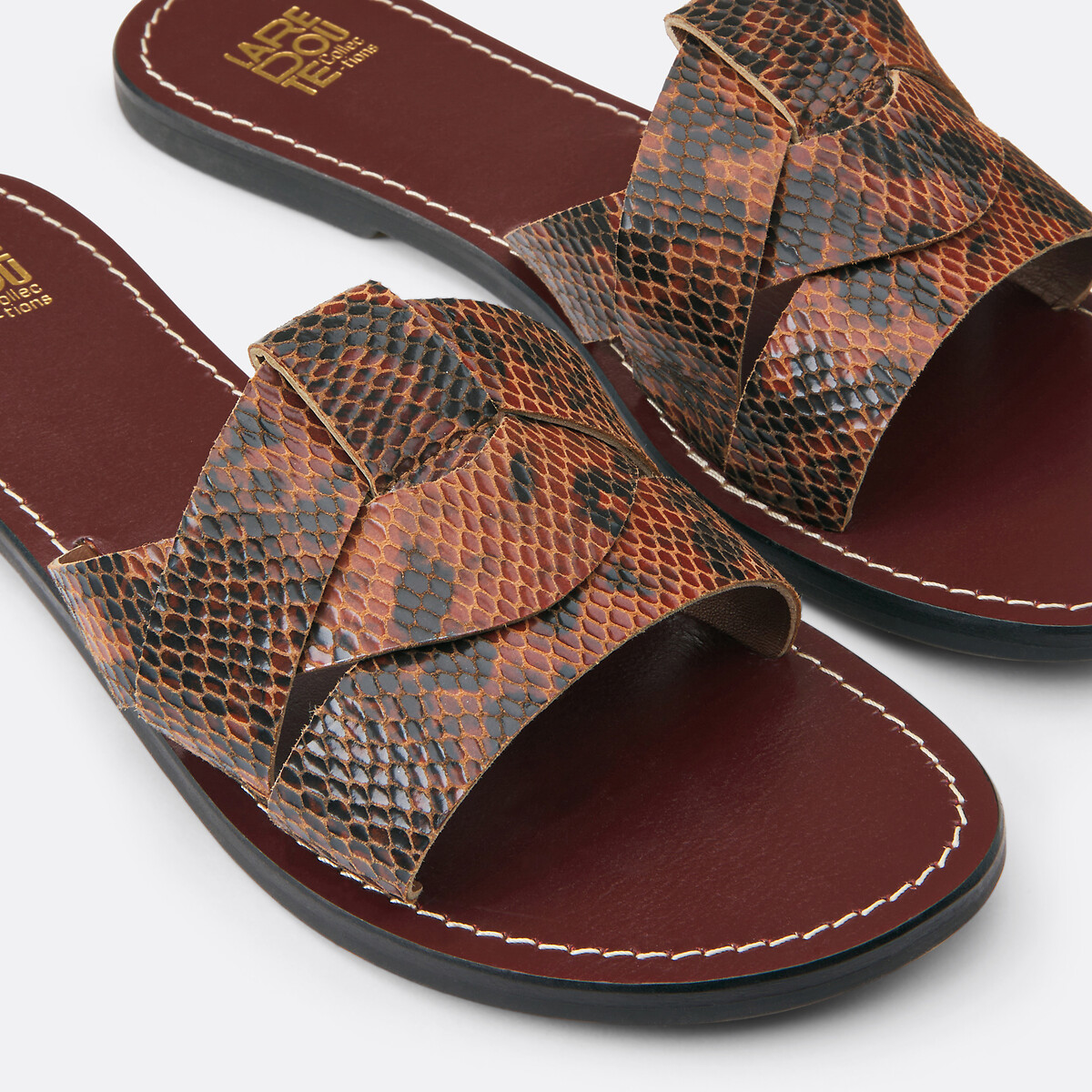 COLEÇÕES LA REDOUTE<br>Mules rasteiras em couro de píton