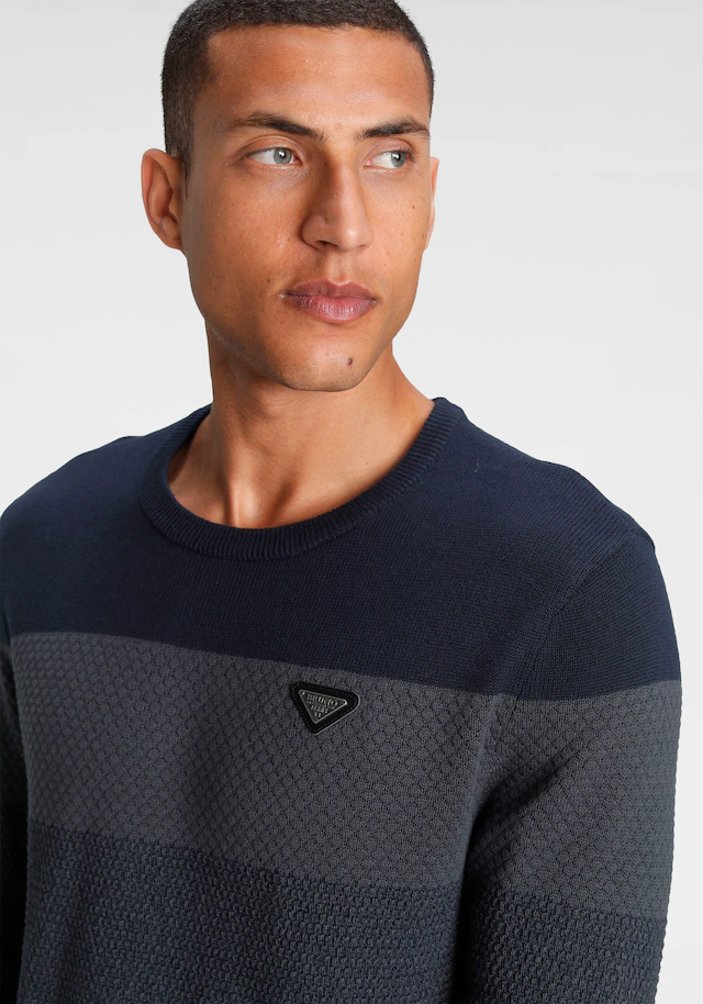 Bruno Banani Strickpullover , im modischem Look