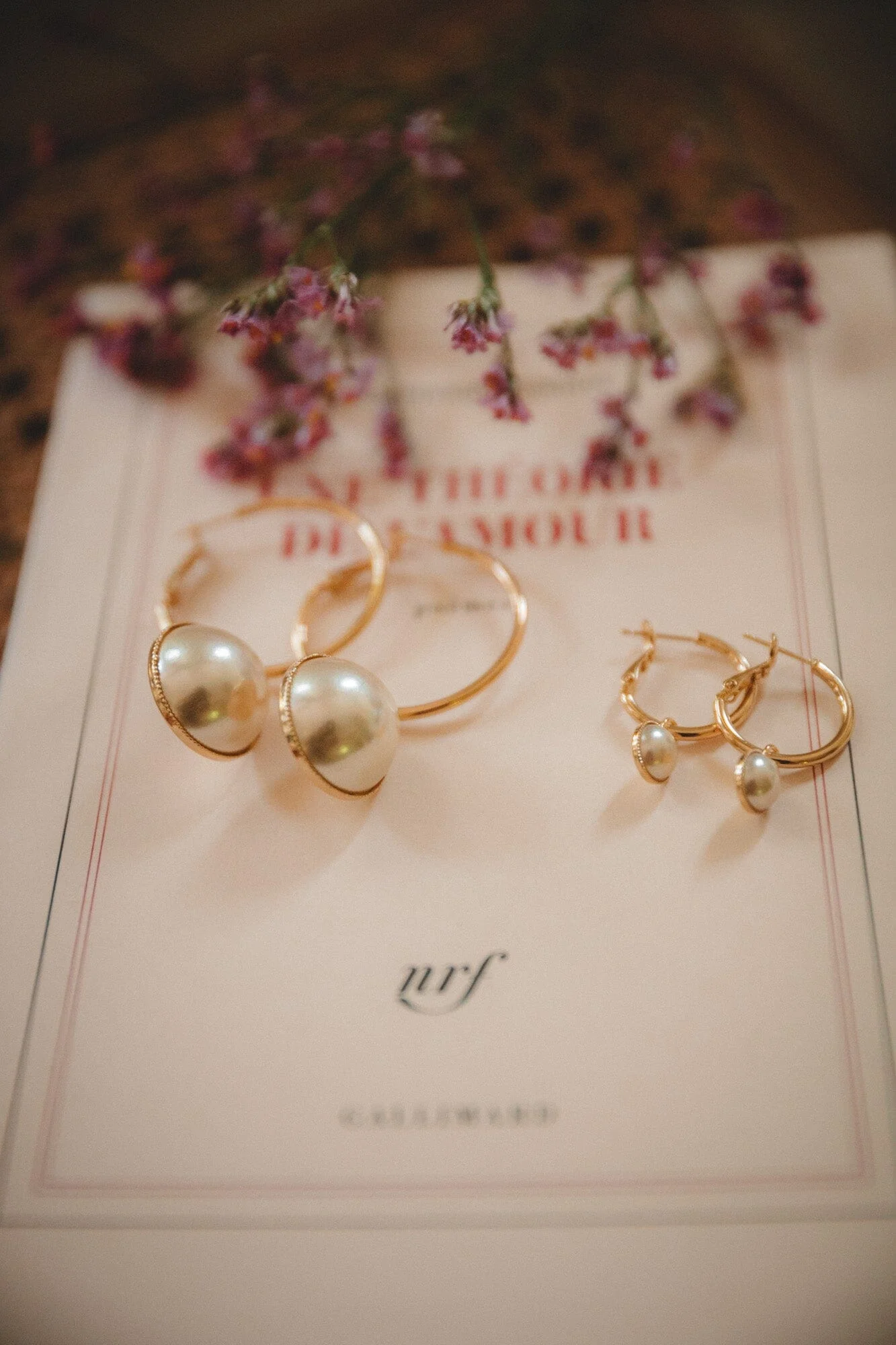NÉLYA - Petites boucles d'oreilles créoles perles plaqué argent | Doré