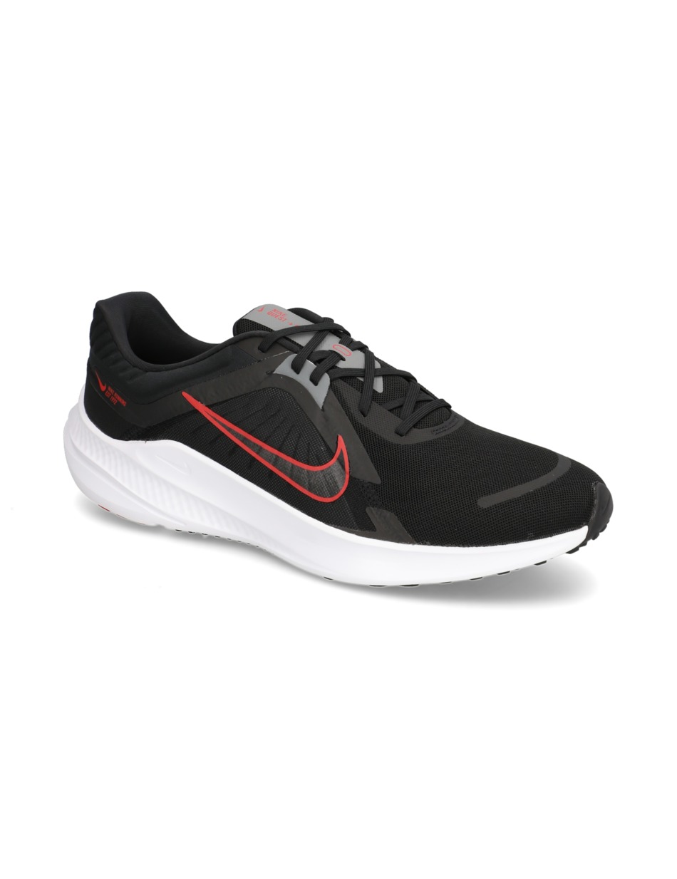 Nike Quest 5