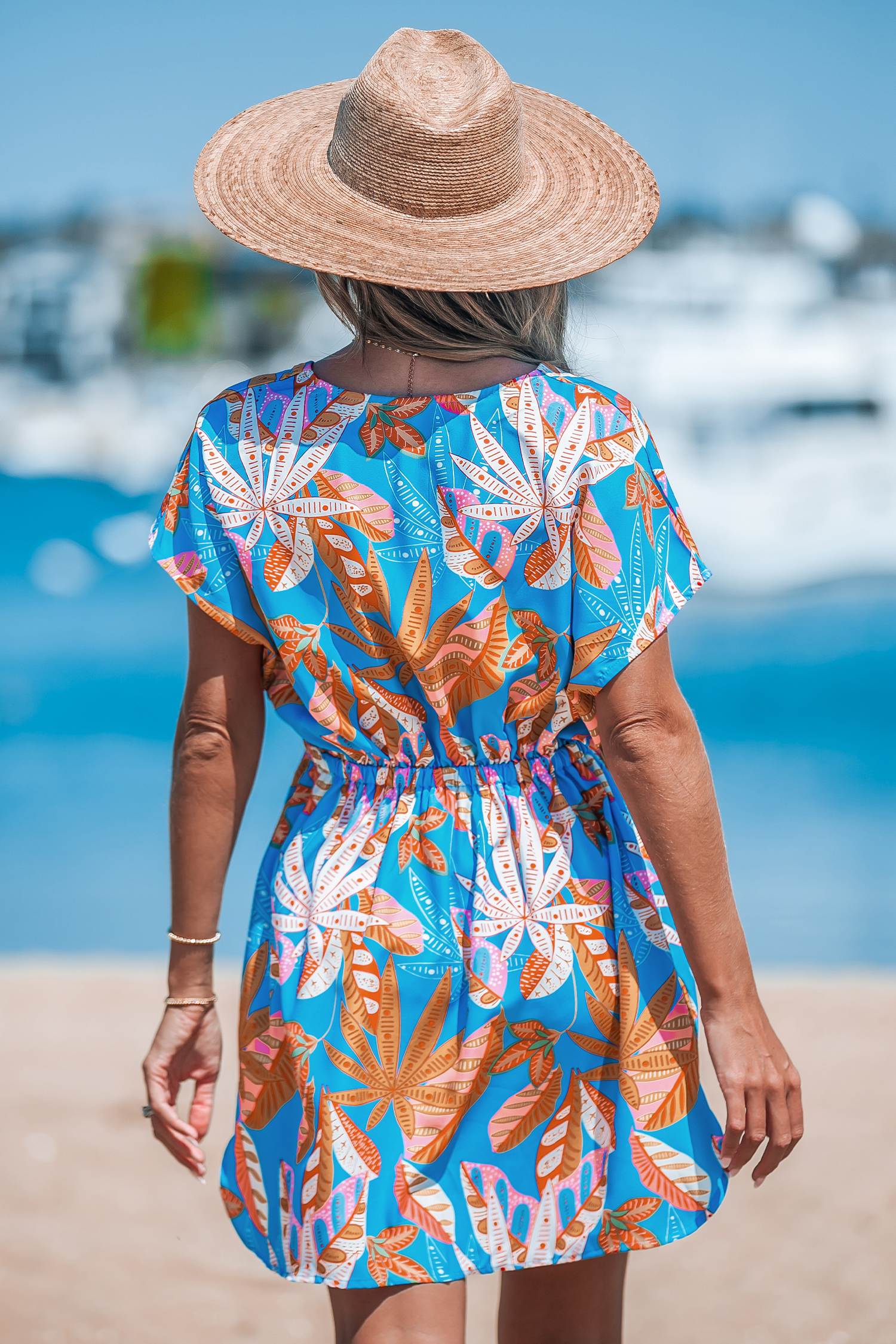 Robe cover up mini en crochet à col en V et manches dolman bleue