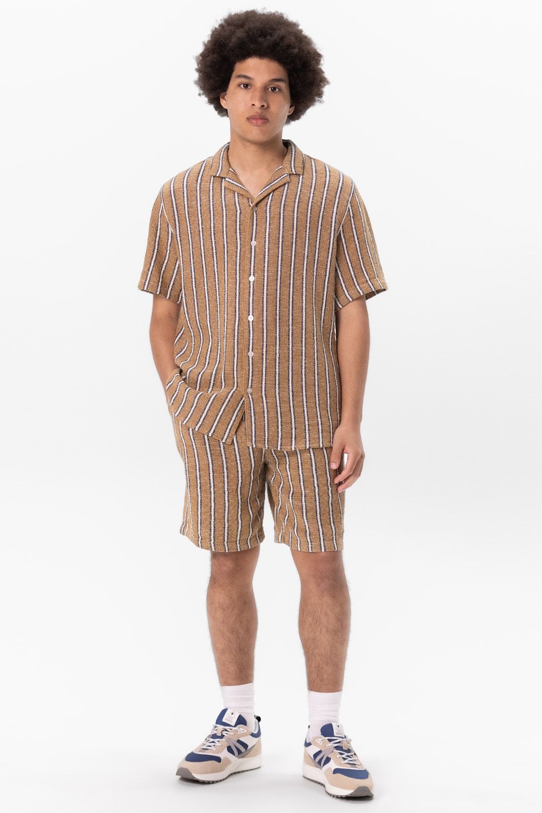 Goudbruine shorts met strepen