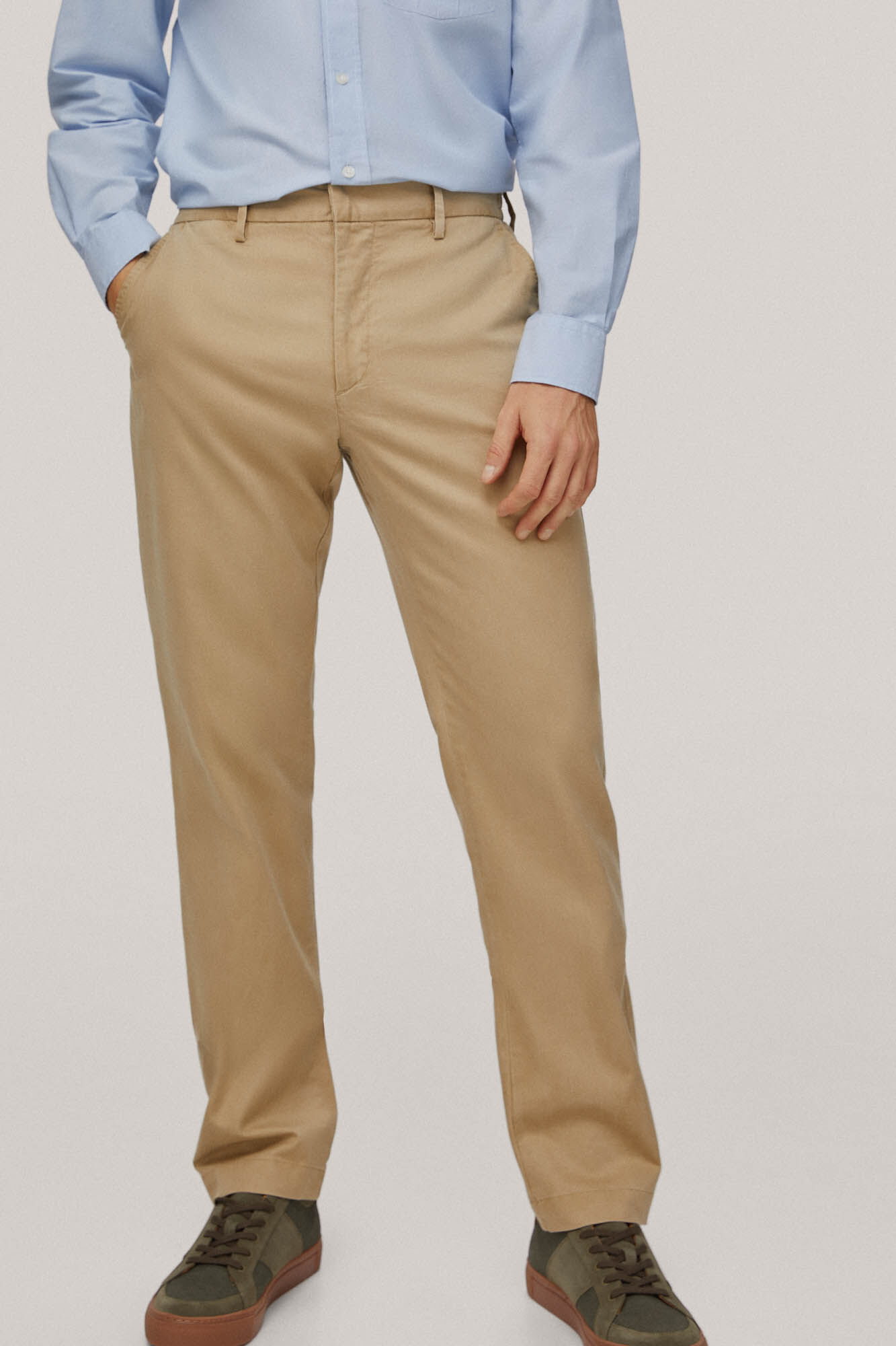 Calça chino de corte regular - Bege