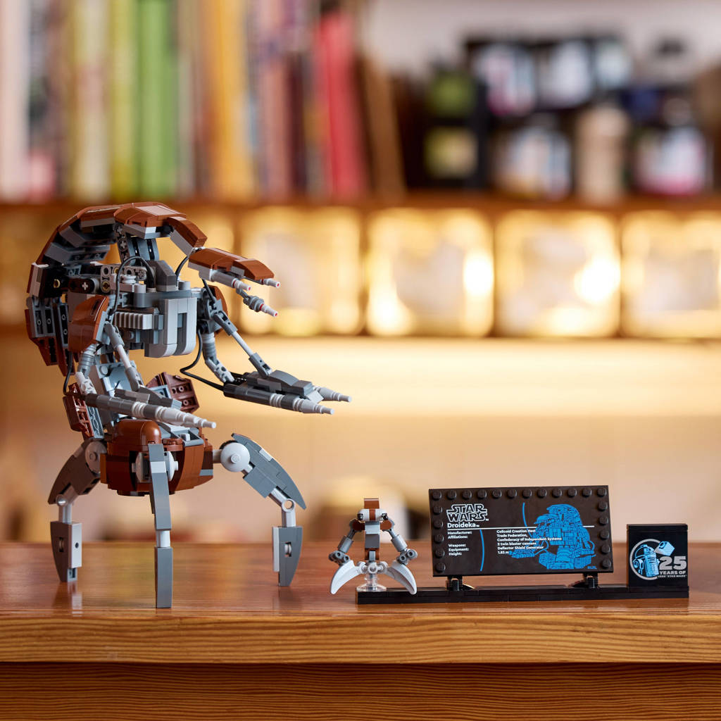 Mooie uitvoering van de Droideka uit Star WarsDroideka Decoratie en Bouwpakket voor volwassenen 75381