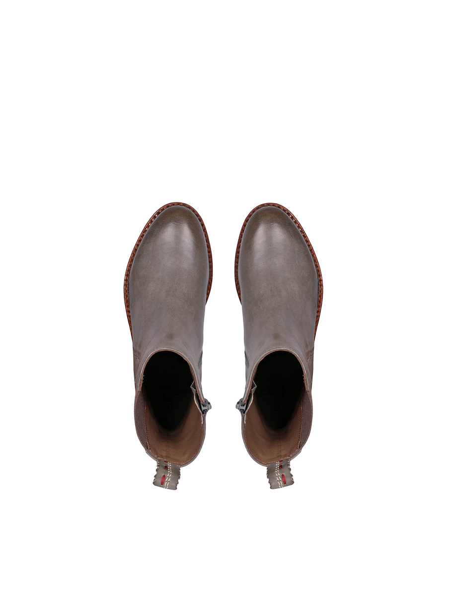 STIEFELETTE NAEMA