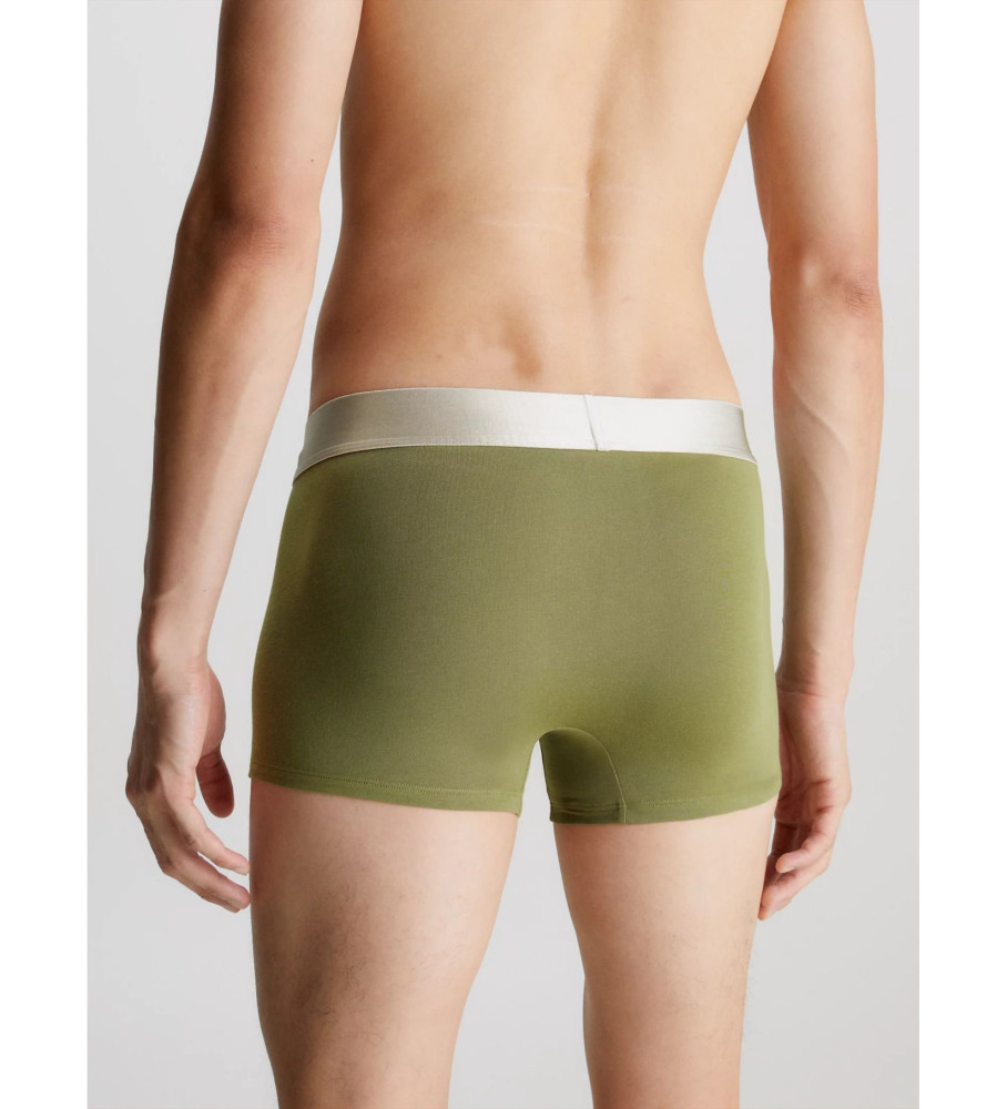 Pacote com 3 cuecas boxer Calvin Klein Steel Cotton nas cores rosa, cinza e verde.