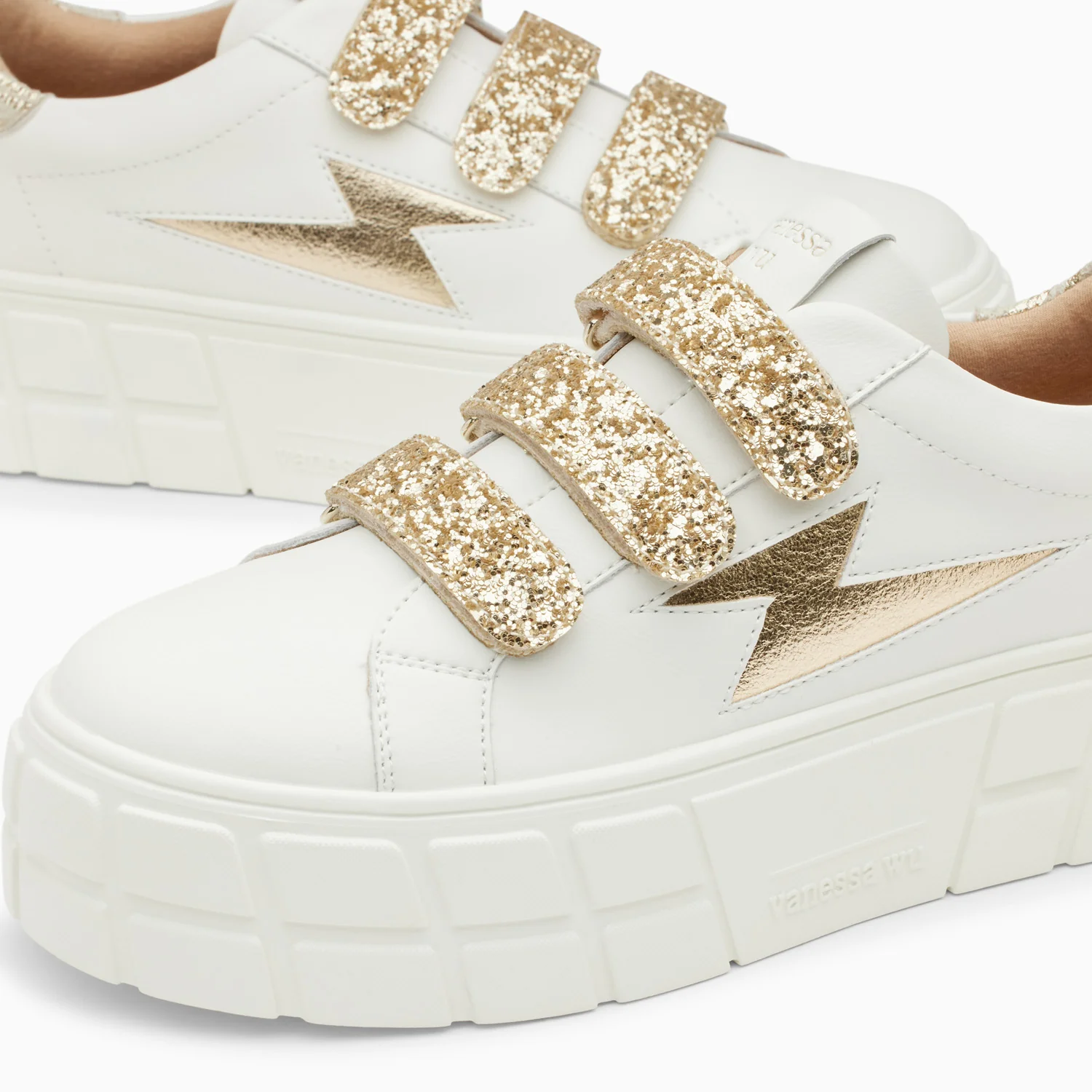 Sneakers-Baskets éclair Eve blanc et or à plateforme