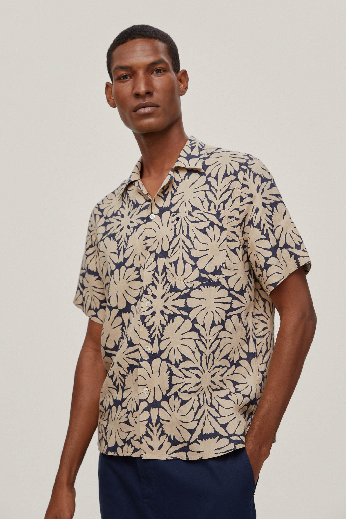 Camisa estampada de manga curta em tecido italiano - Azul