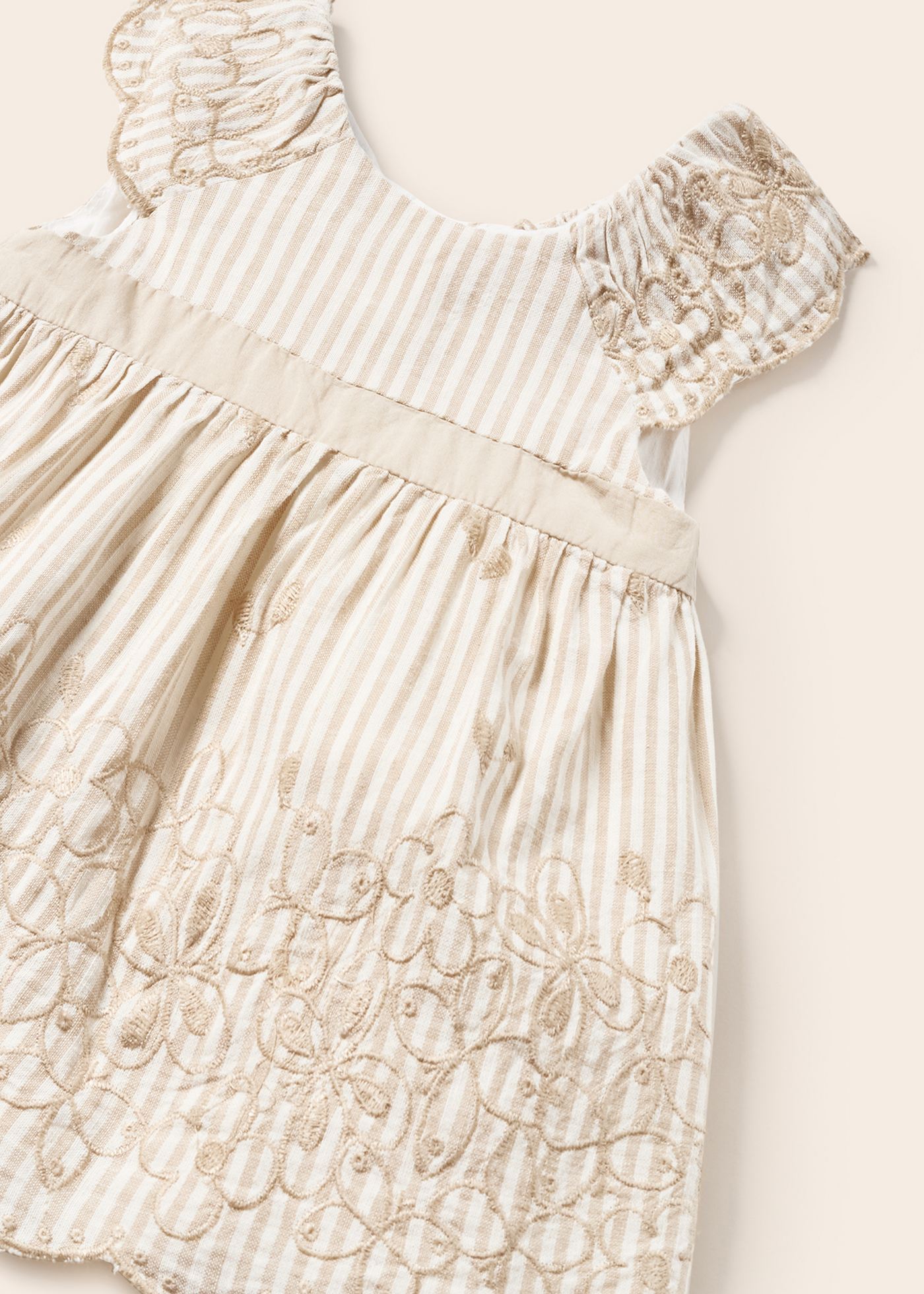 Vestido de cerimônia bordado com capa para fralda para recém-nascido