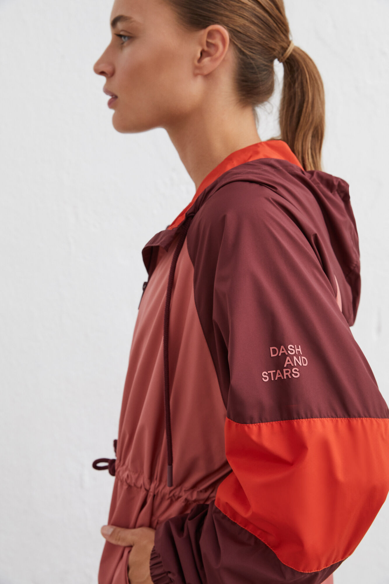 Jaqueta técnica granada - estampada