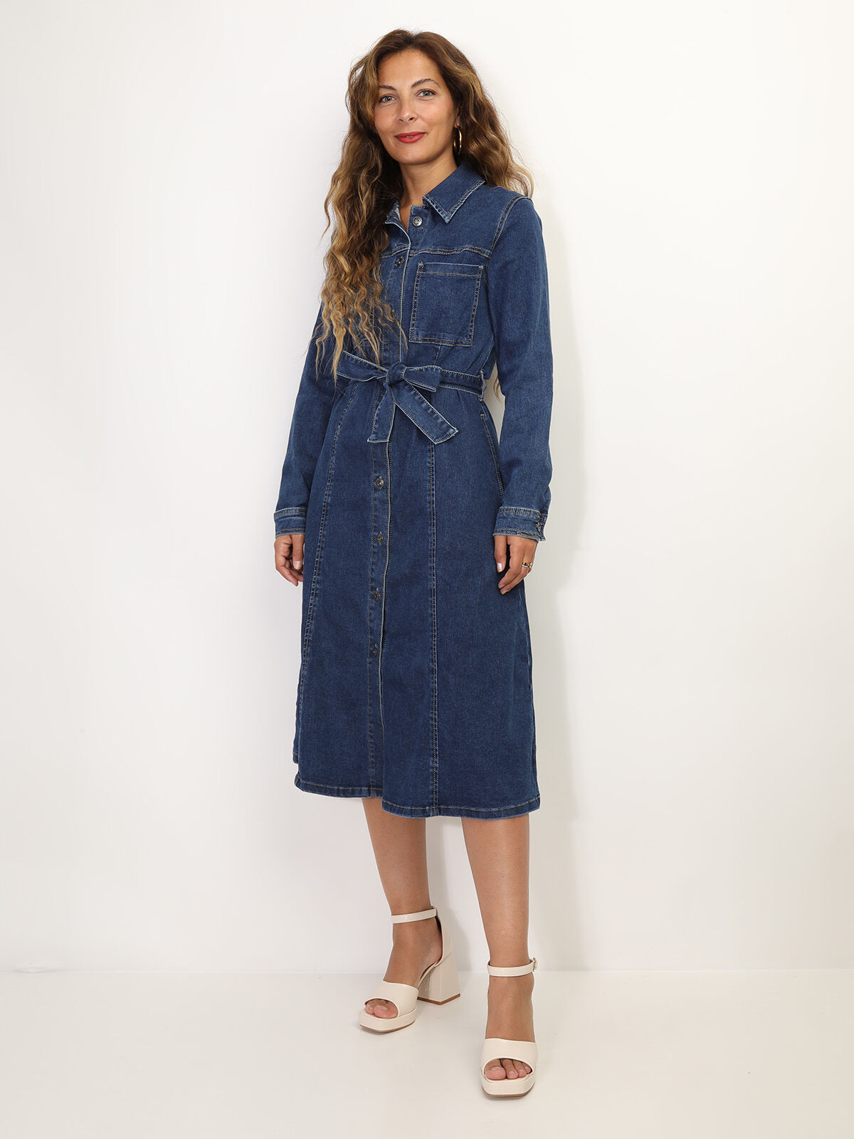 Robe en denim évasée à nouer- Bleu foncé