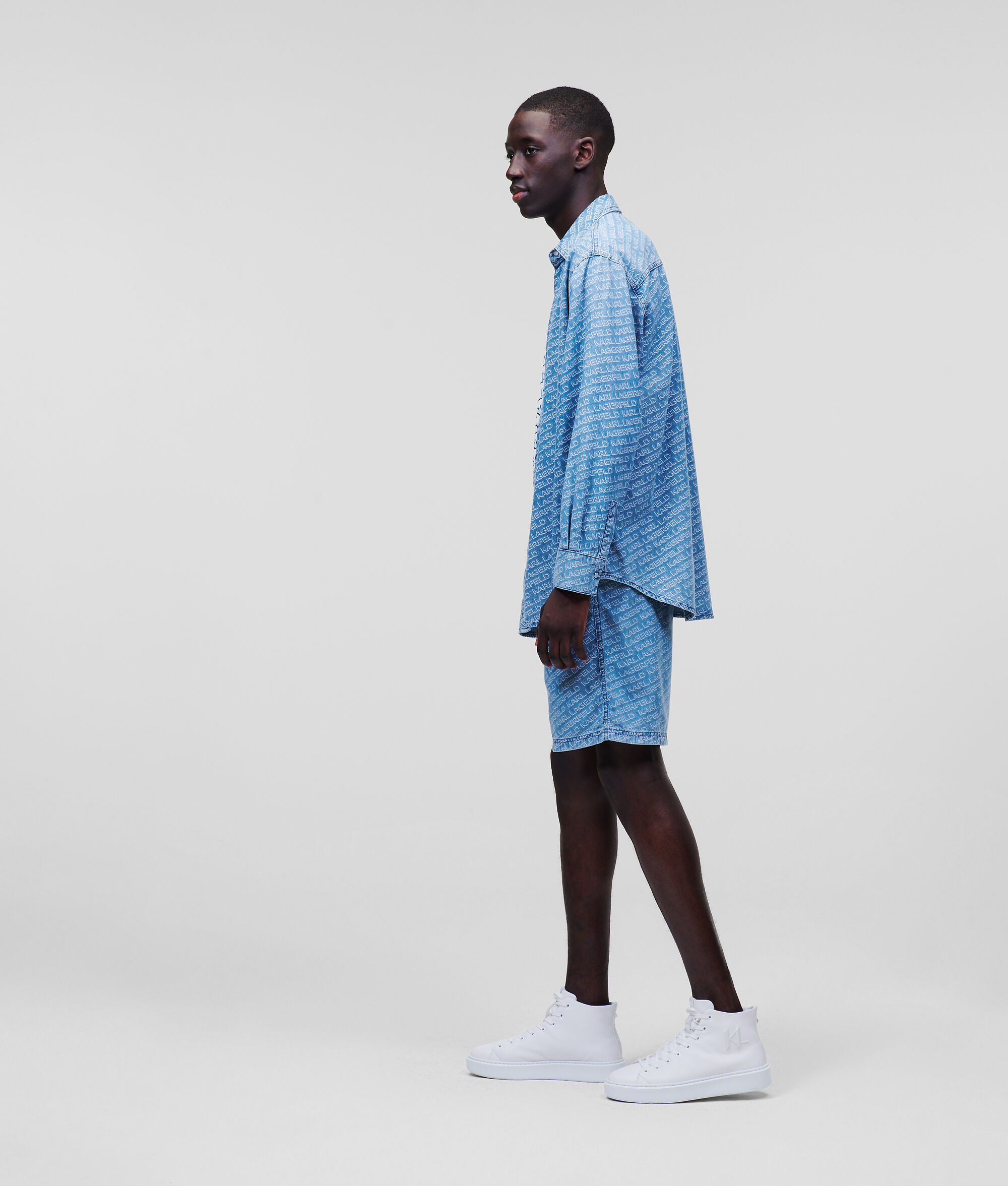 CHEMISE EN JEAN AVEC LOGO KARL EN DIAGONALE
