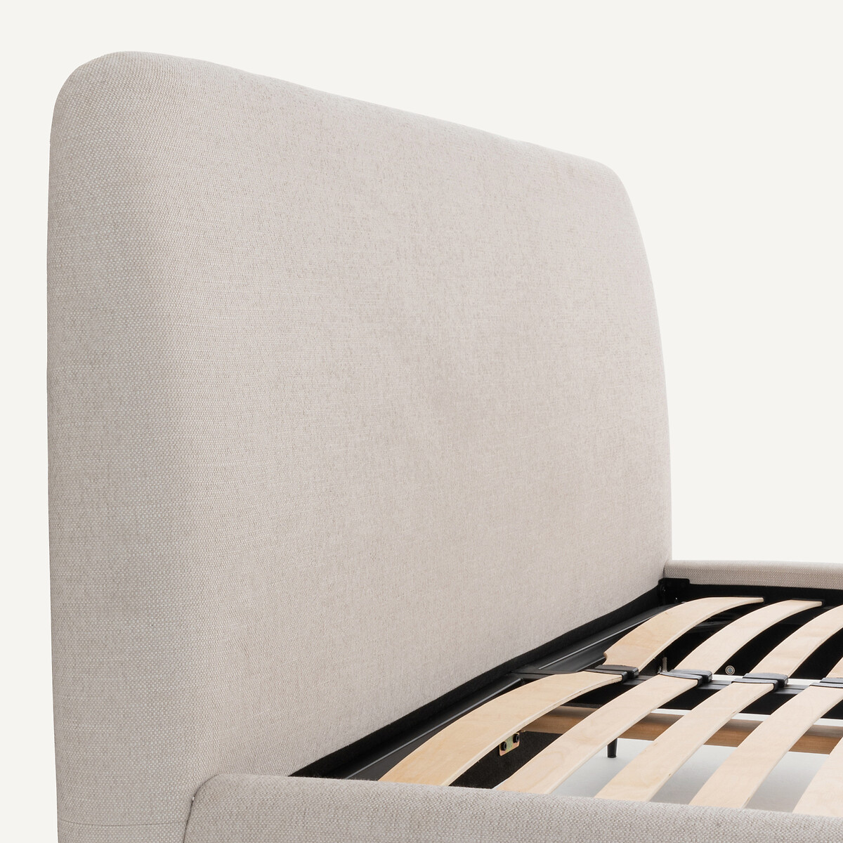 AM.PM<br>Cama com estrado de ripas, modelo Oscar, E. Gallina