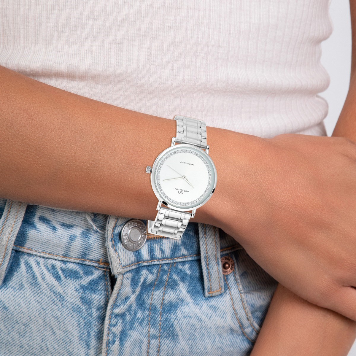 Montre Lou élégante ornée de Cristaux scintillants SC Crystal