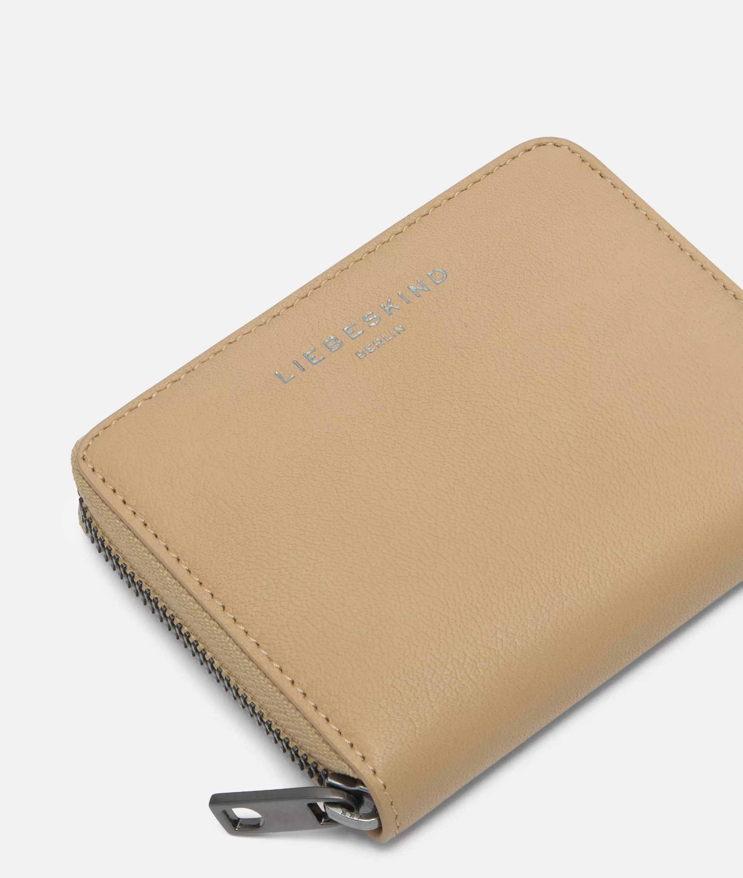 Wallet Spacious leather wallet