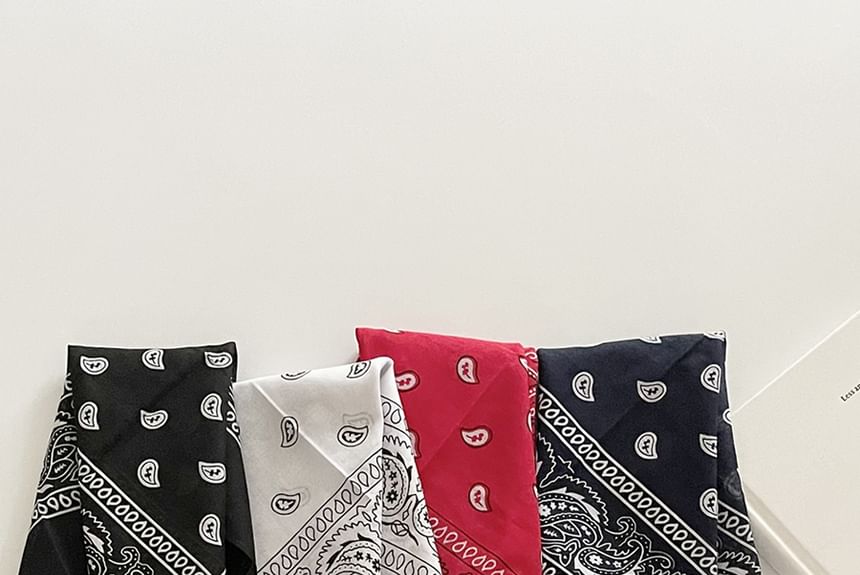 4.4 STUDIO - Paisley Print Hoofddoek