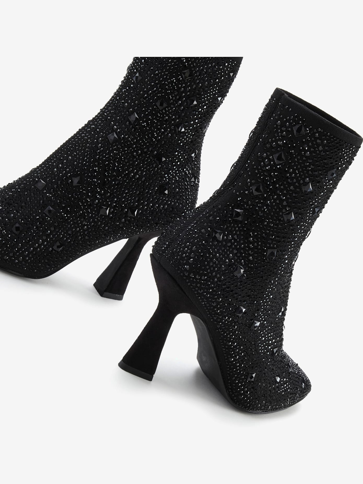 Bottines à talon haut petites pierres fantaisie pour une allure glamour