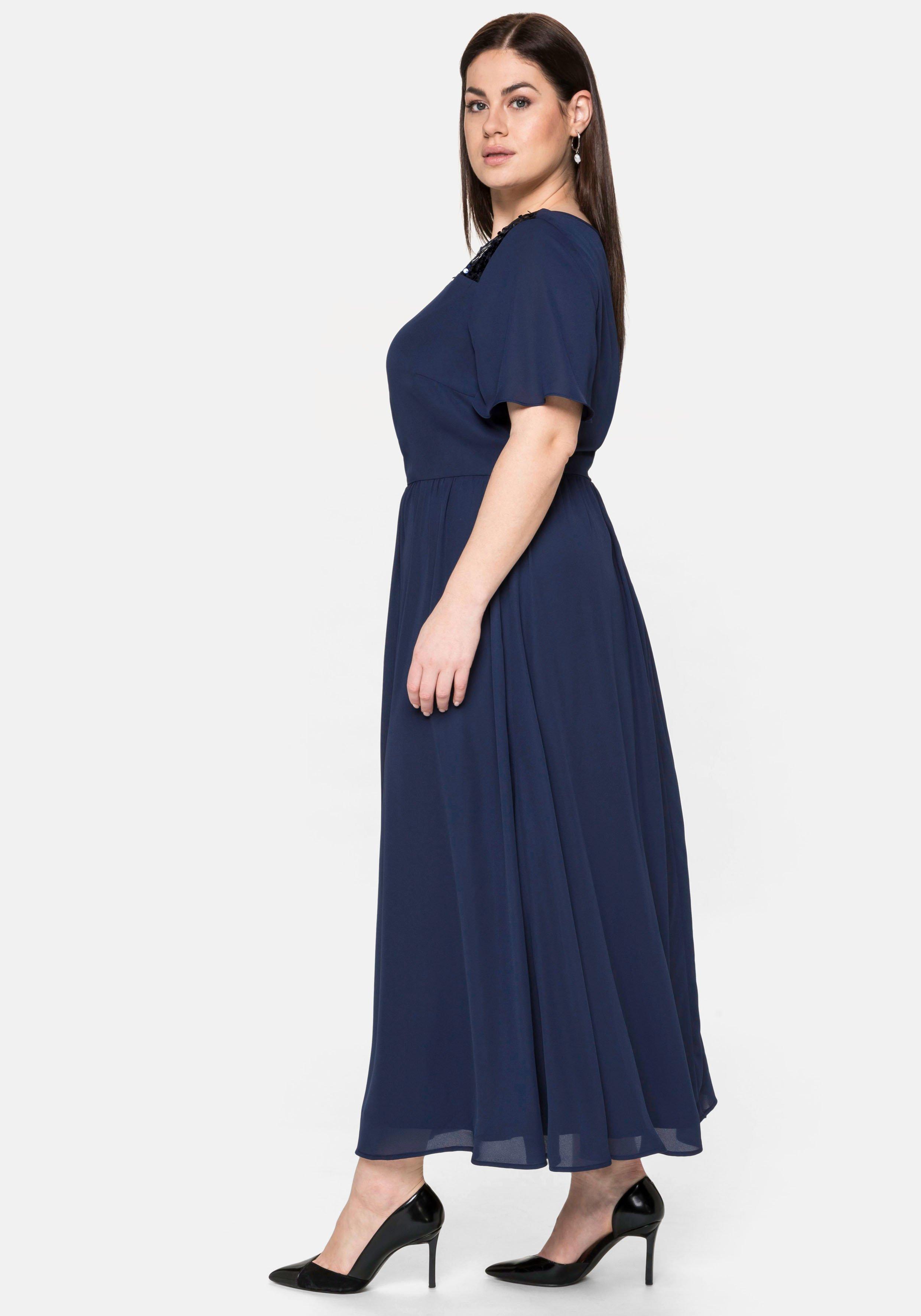 Abendkleid aus Chiffon, mit Pailletten-Einsatz