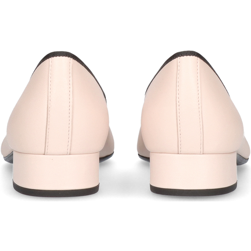 Pretty Ballerinas - Gretschen Marrón