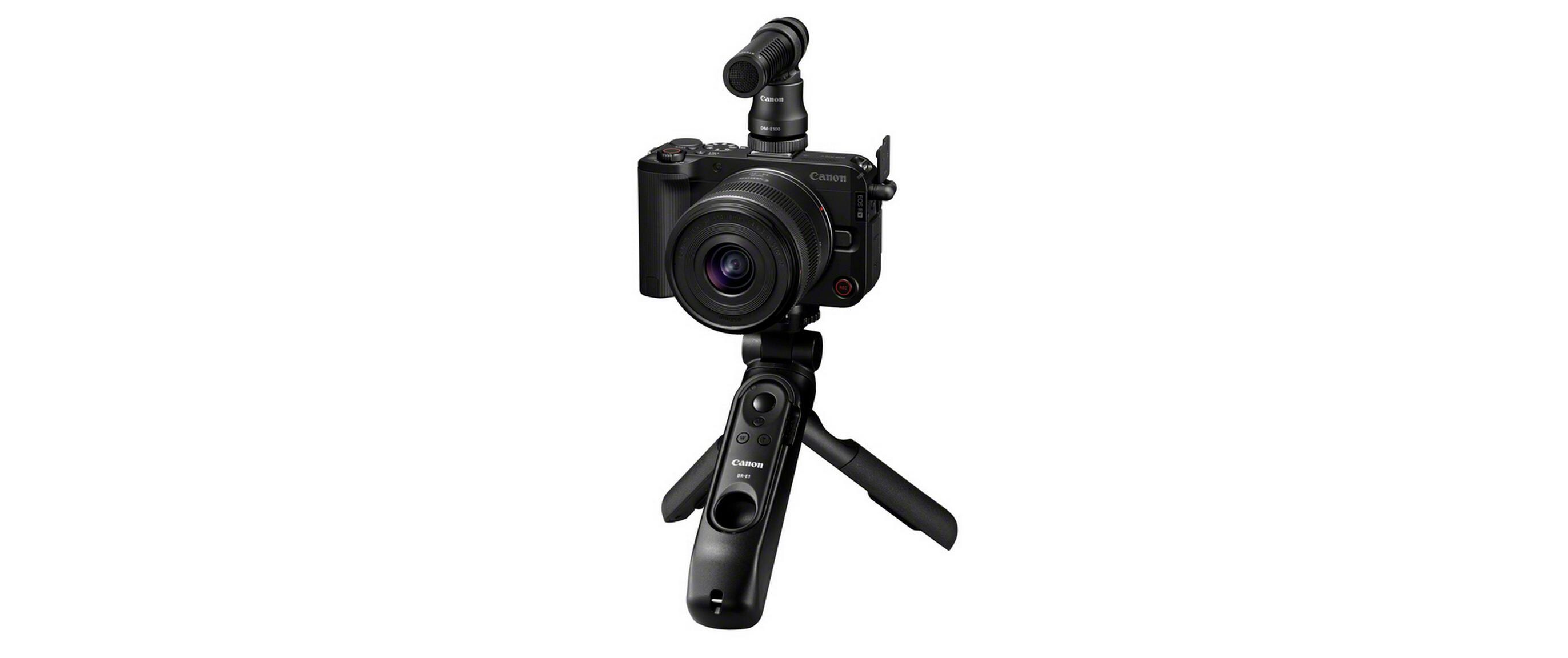Fotokamera EOS R50V RF-S 14-30mm IS STM Creator Kit<br>Videoorientierte Systemkamera mit Objektiv und Stativ
