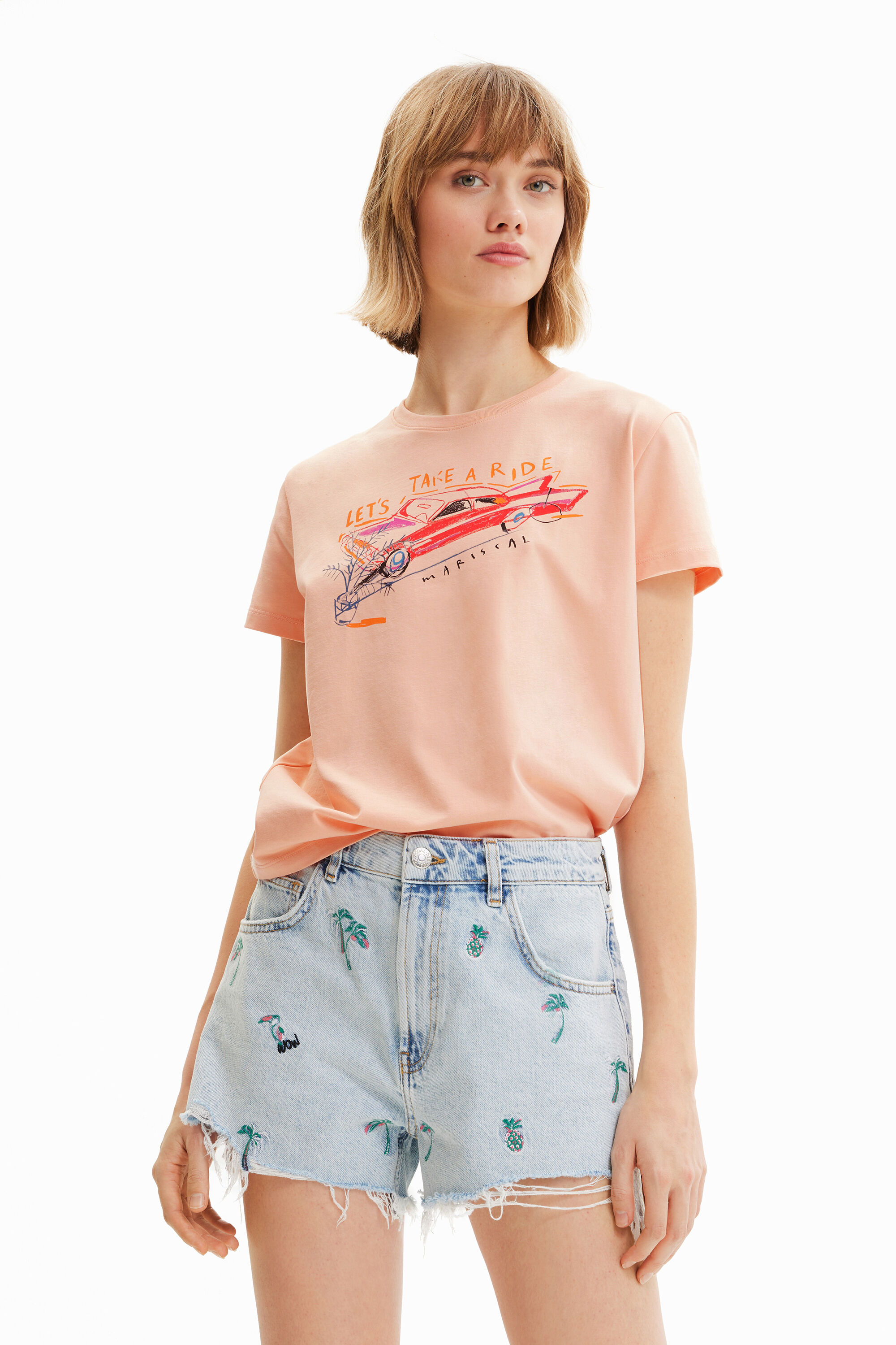 T-shirt slim illustration