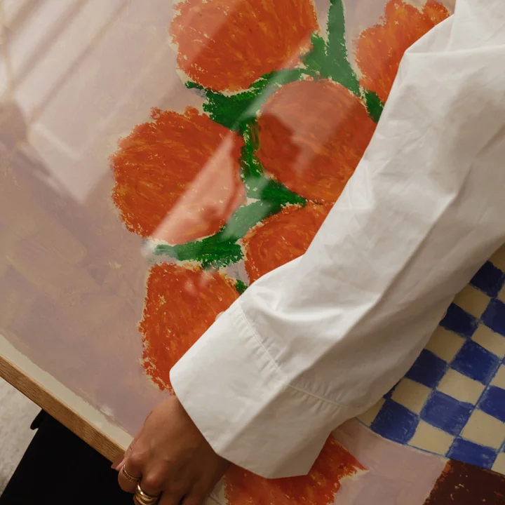 The Poster Club - Orange Flowers von Carla Llanos, 21 x 29,7 cm
