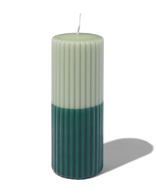 bougie brute 7 x 13 cm striée verte