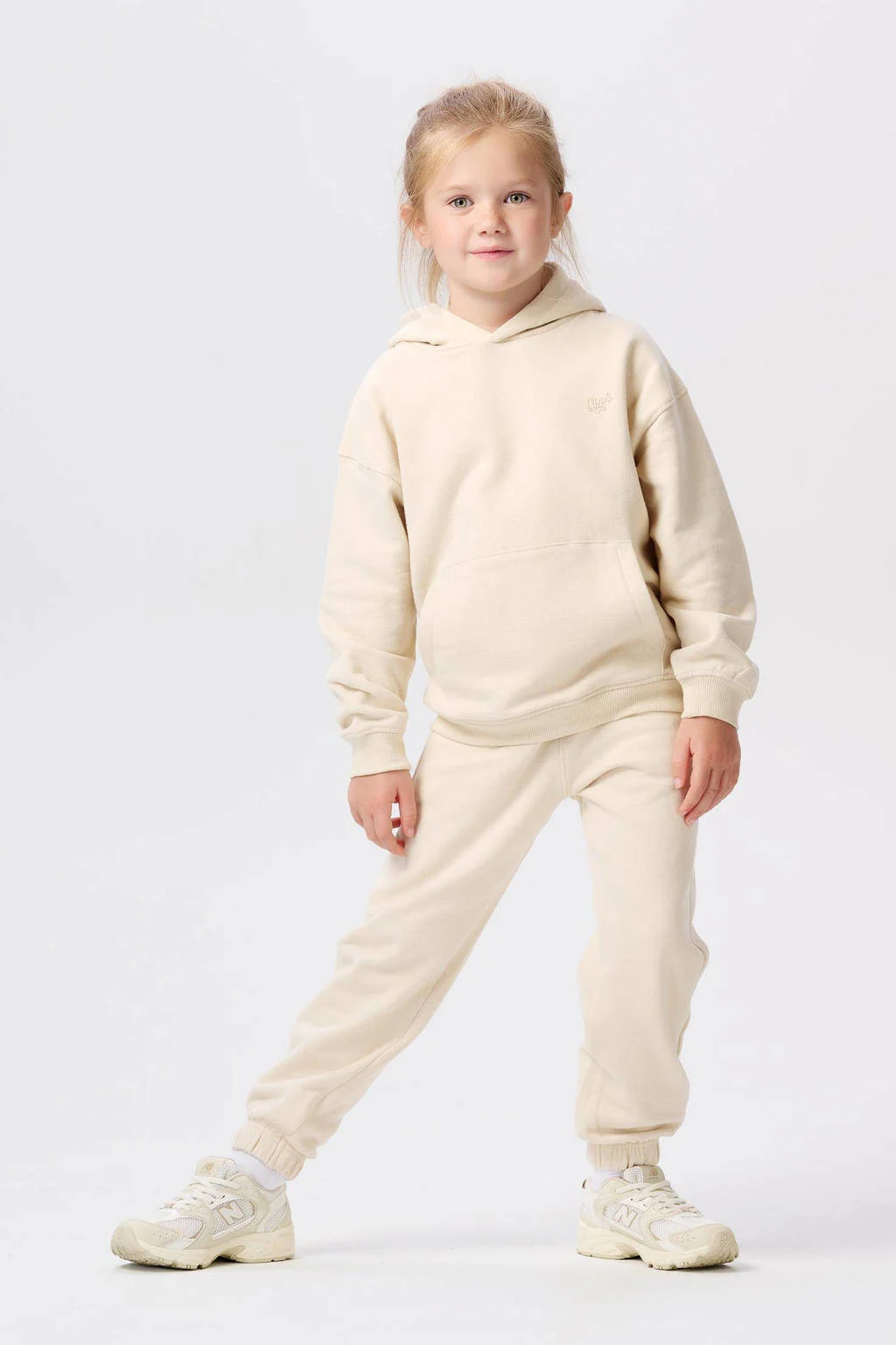 Noppies regular fit broek Nandyal van katoen beige