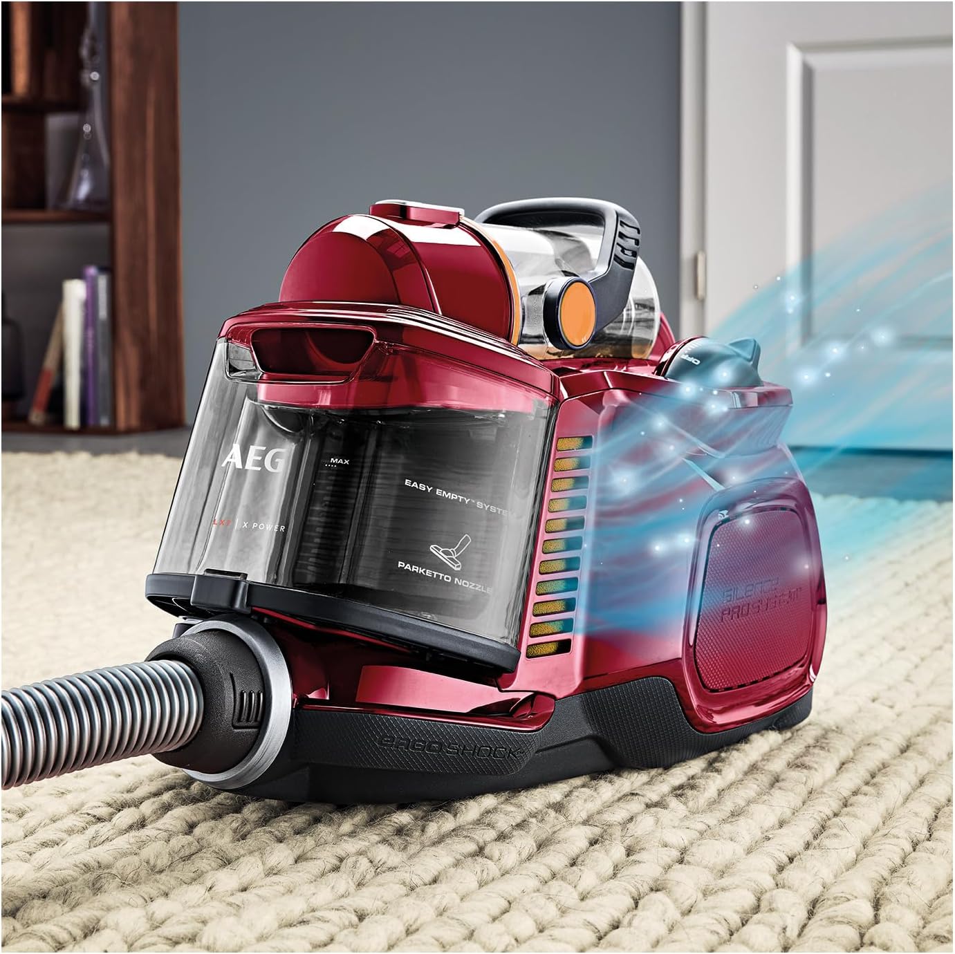 AEG Staubsauger Beutellos, Ideal für Haustierbesitzer, Zusatzdüsen + Spezialdüsen-Set für Tierhaare, 750 Watt, 9 m Aktionsradius, 1,4l Staubbehälter, Waschbarer Hygiene Filter, Leise, Rot, LX7-2-CR-A