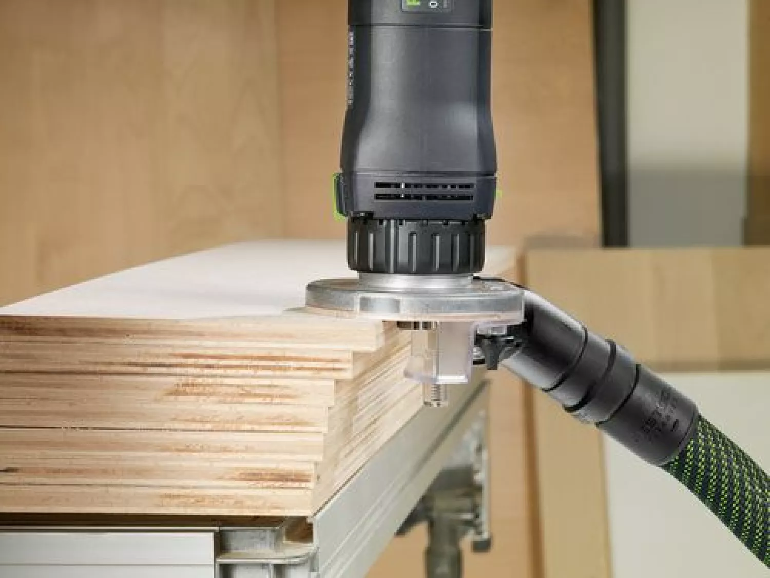 Festool OFK 500 Q-Plus R3 Kantenfrees - 450W - 28mm