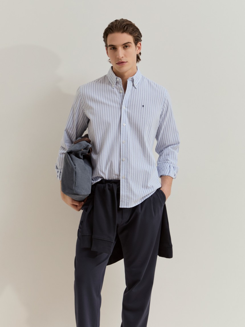 Camisa às riscas em algodão