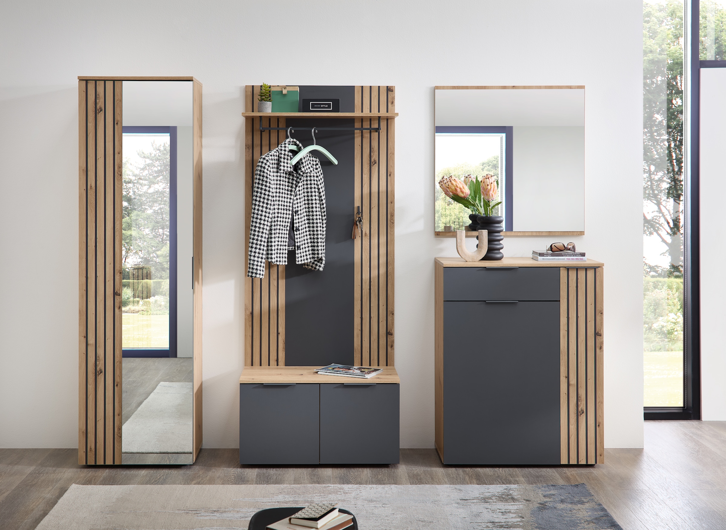 HBZ Garderobenschrank »Volano in Eiche Artisan Dekor, BxHxT 57x195x38cm« 1 Stk. tlg. Mit 1 Kleiderstange ausziehbar, 4 Einlegeböden